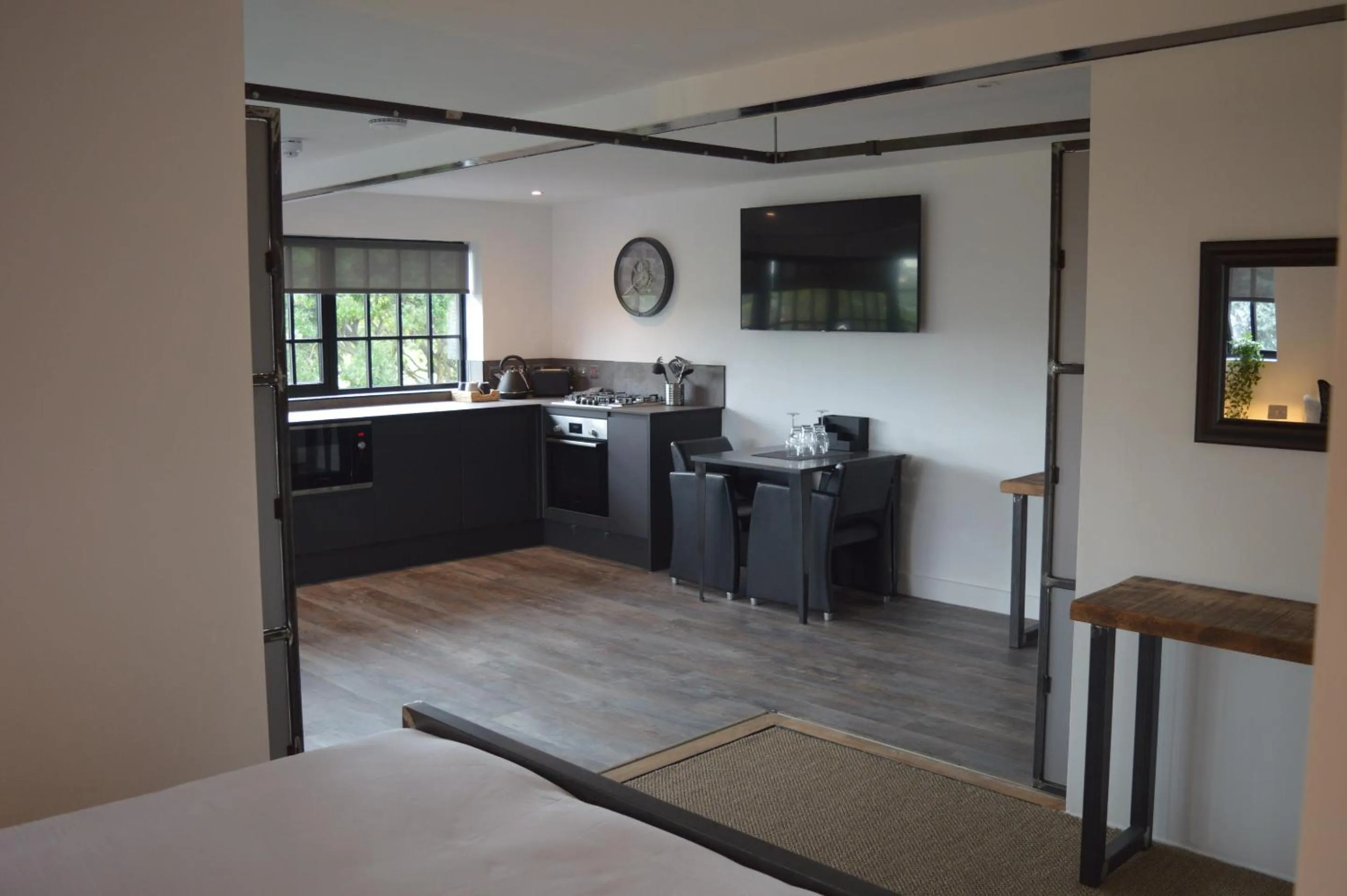 Bedroom, Bed in Booking Urban at Halstead