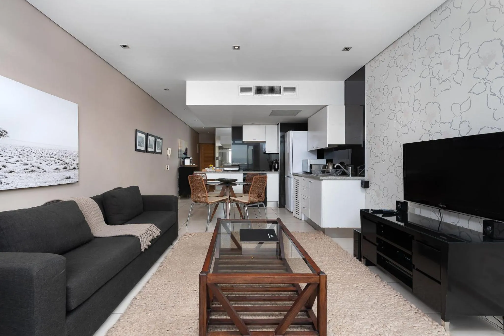 Living room in HarbourEdge Suites by Totalstay