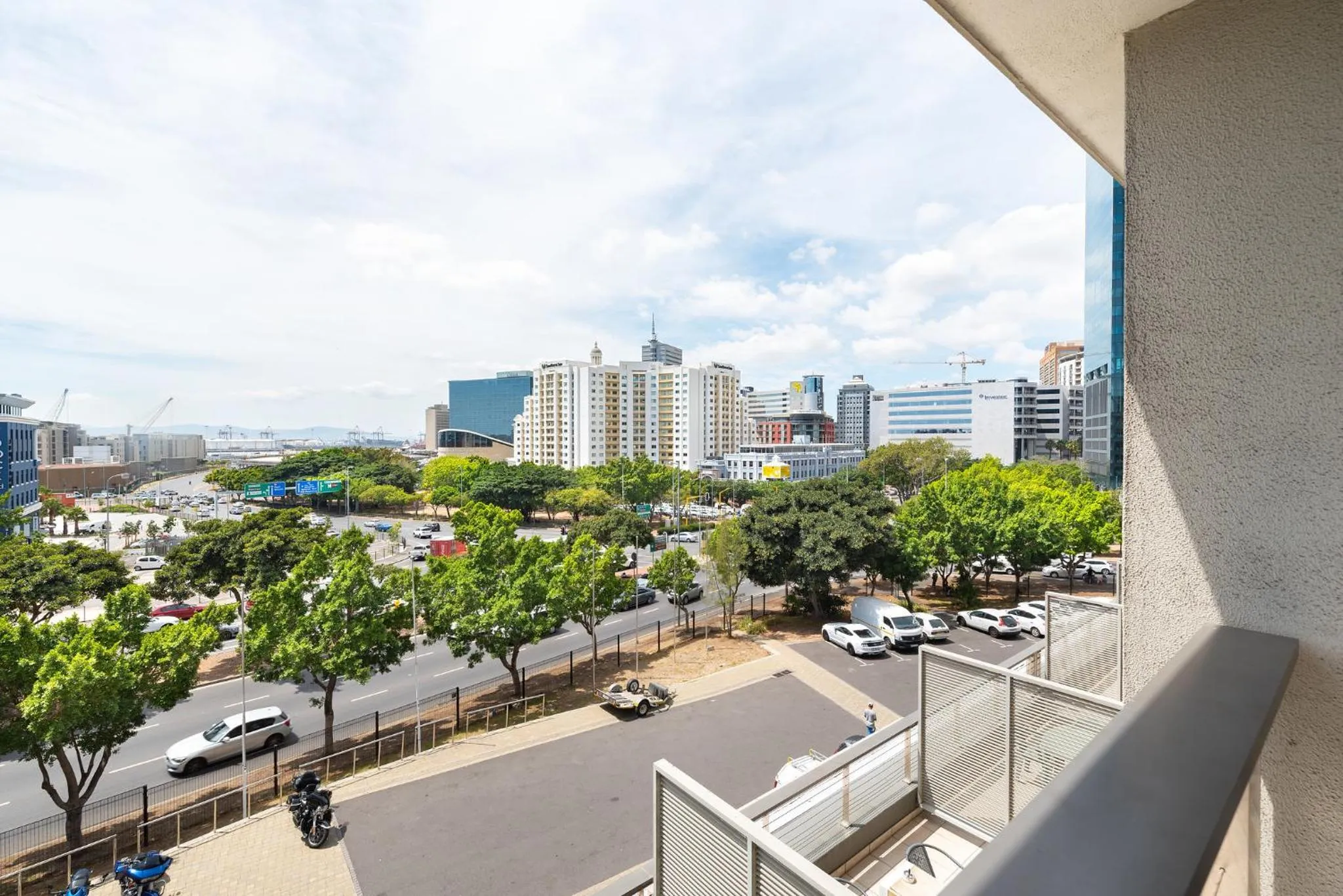 Balcony/Terrace in HarbourEdge Suites by Totalstay