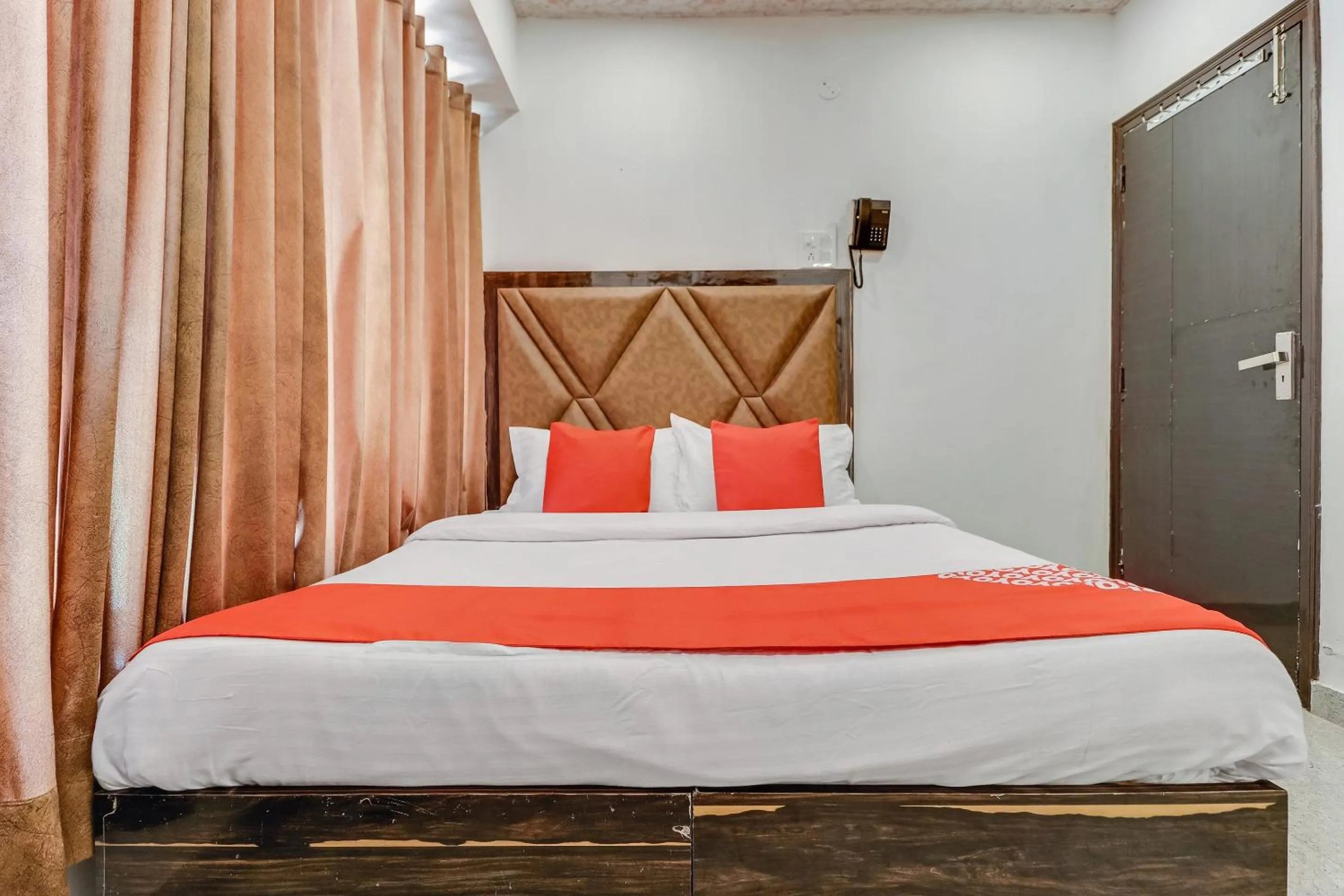 Bedroom, Bed in Hotel O Sun View