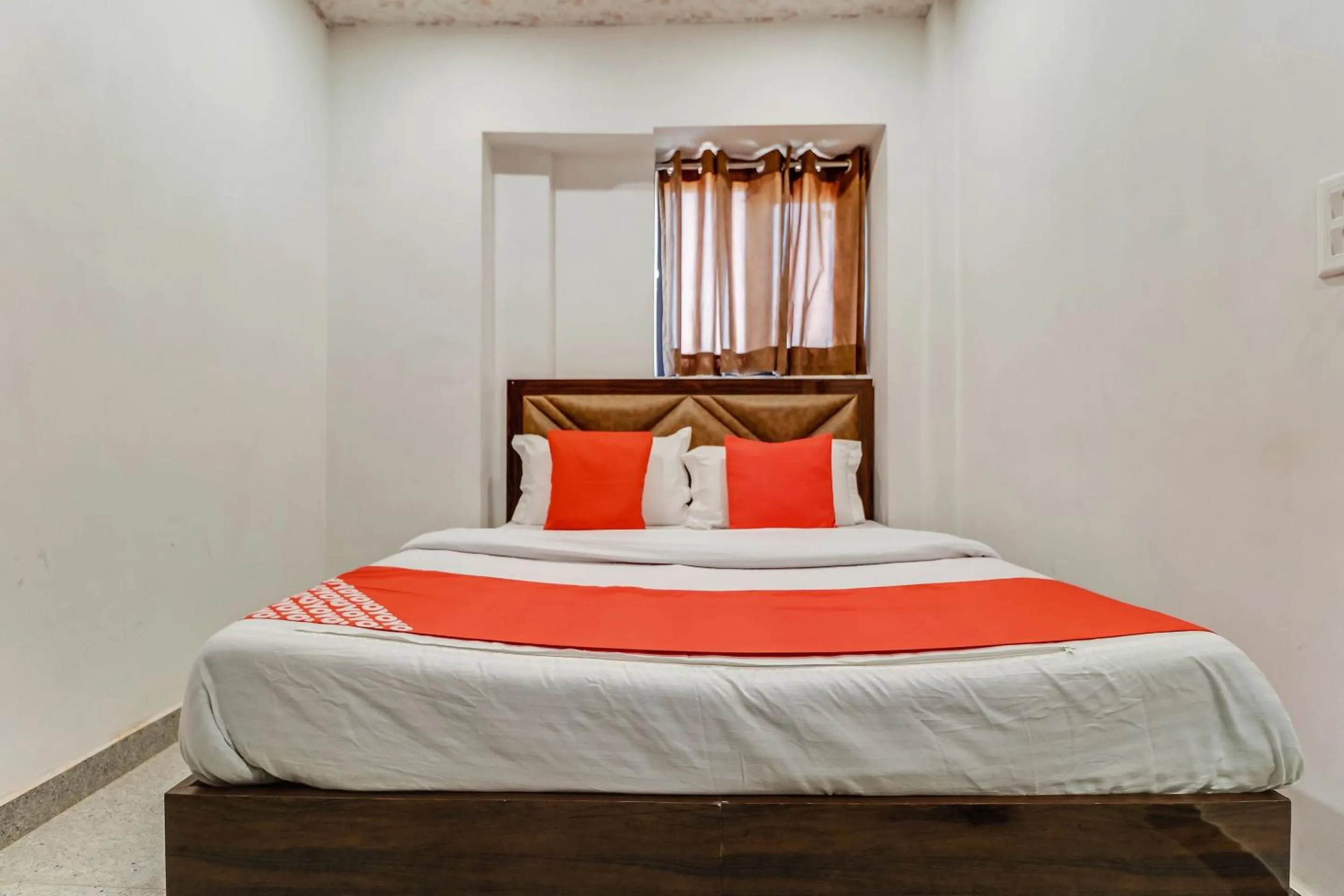 Bedroom, Bed in Hotel O Sun View