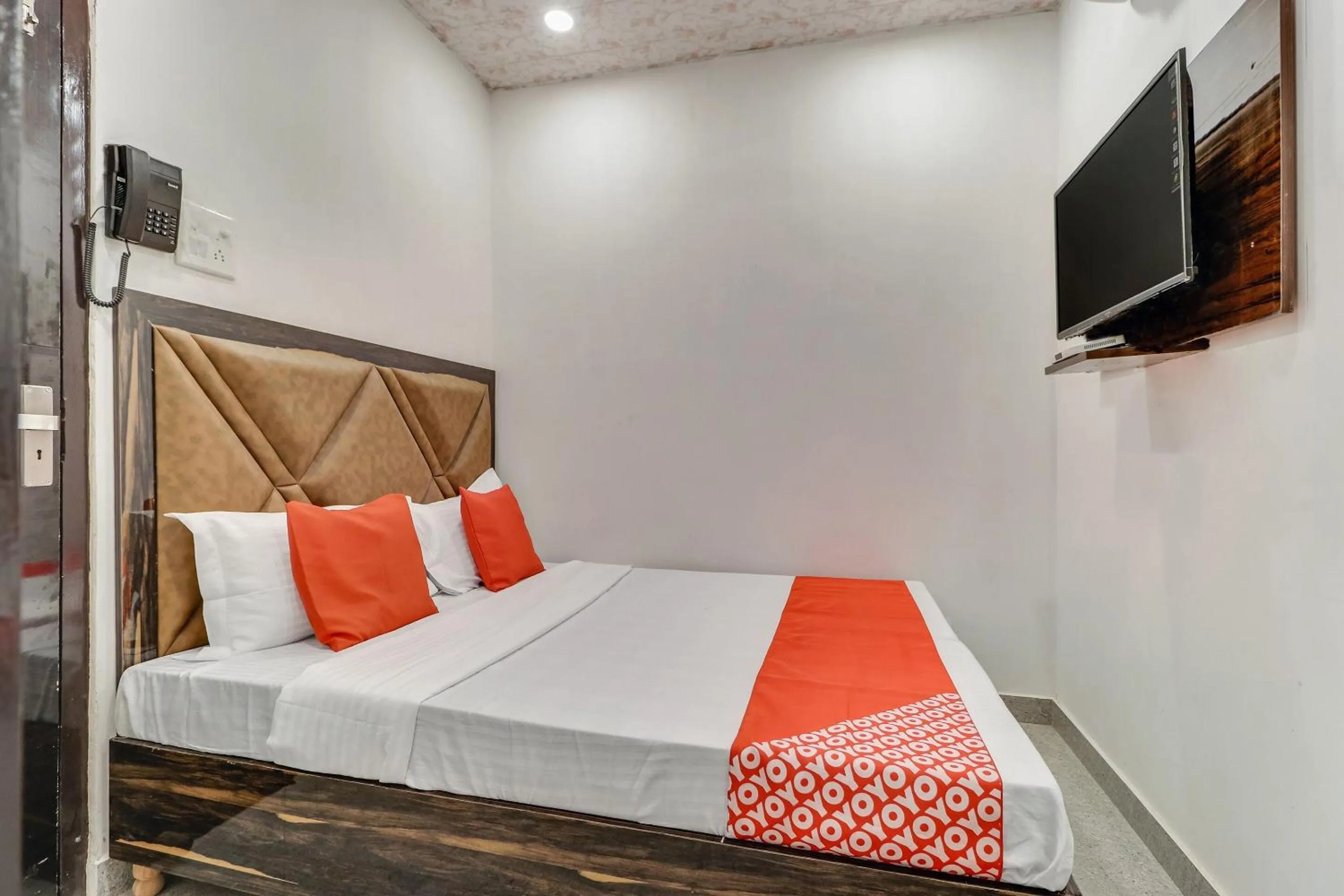 Bedroom, Bed in Hotel O Sun View