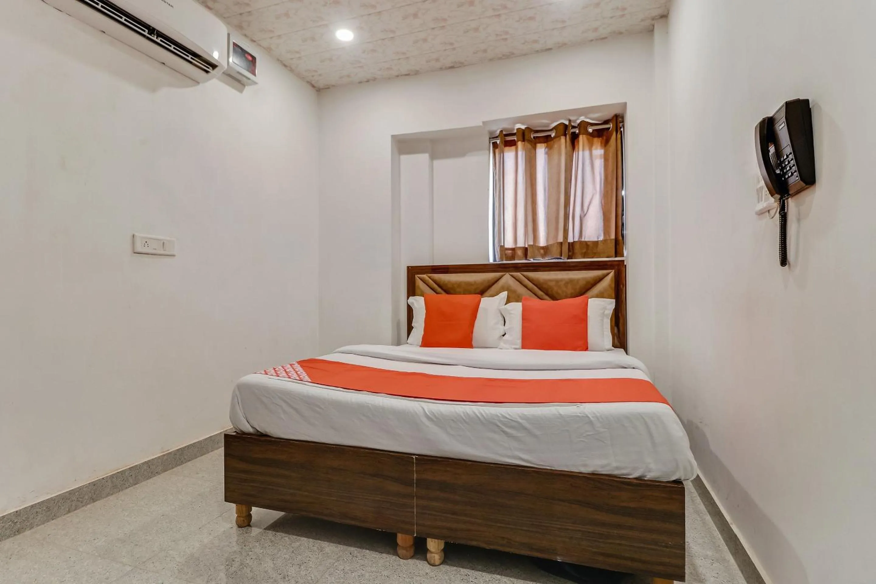 Bedroom, Bed in Hotel O Sun View