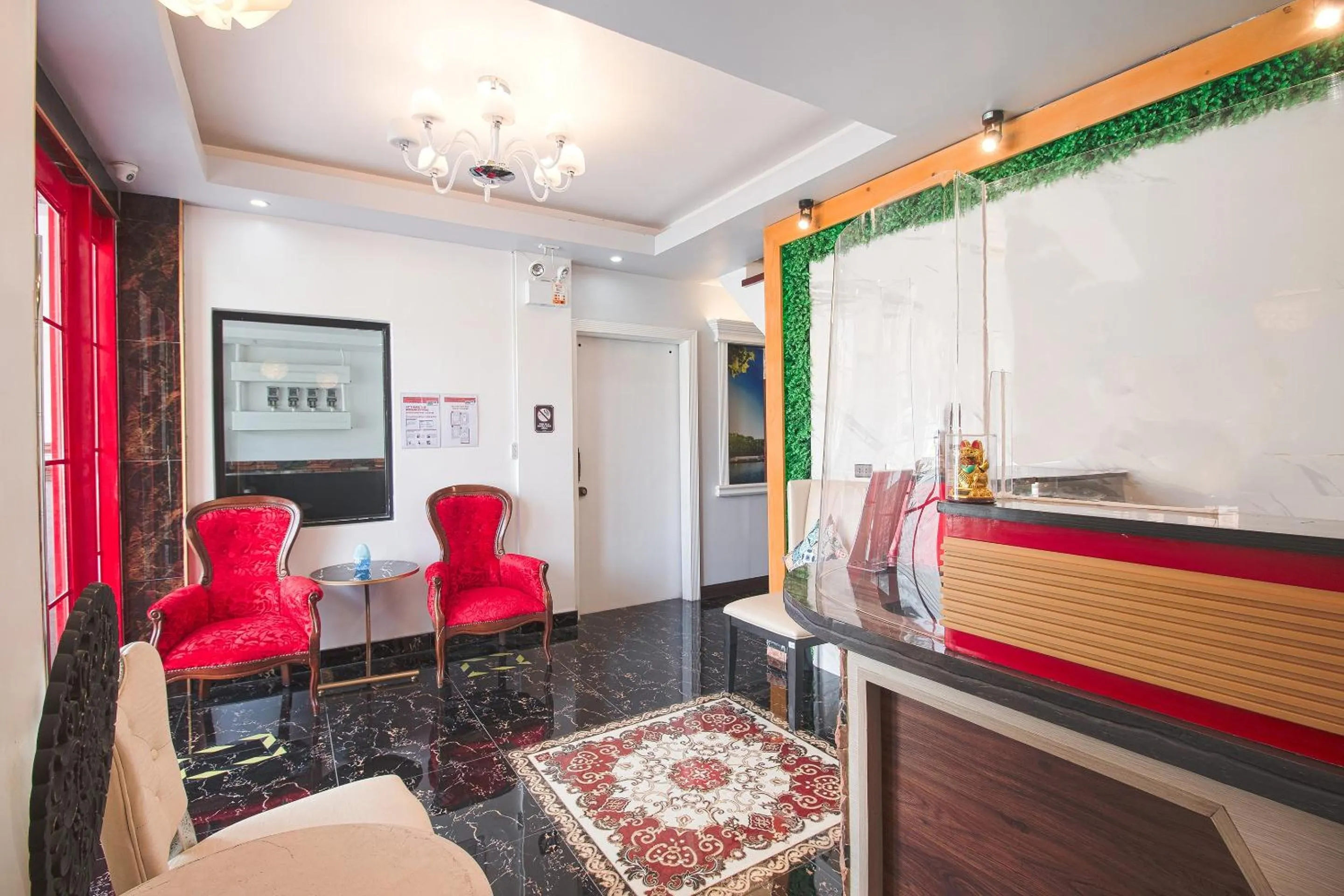 Lobby or reception in OYO 685 K Fortune Apartelle