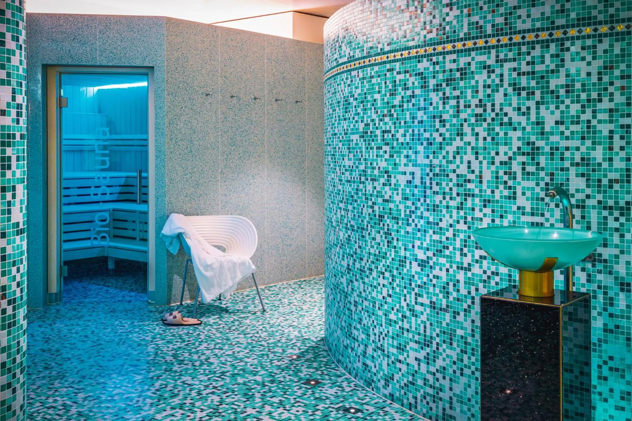 Spa and wellness centre/facilities in Seedamm Plaza