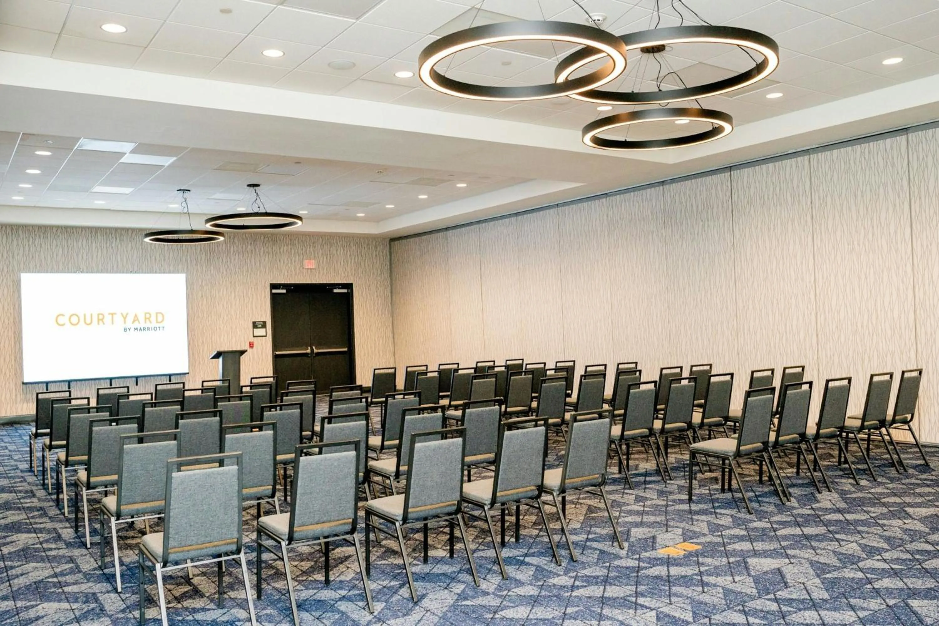 Entertainment in Holiday Inn & Suites Atlanta Perimeter Dunwoody, an IHG Hotel