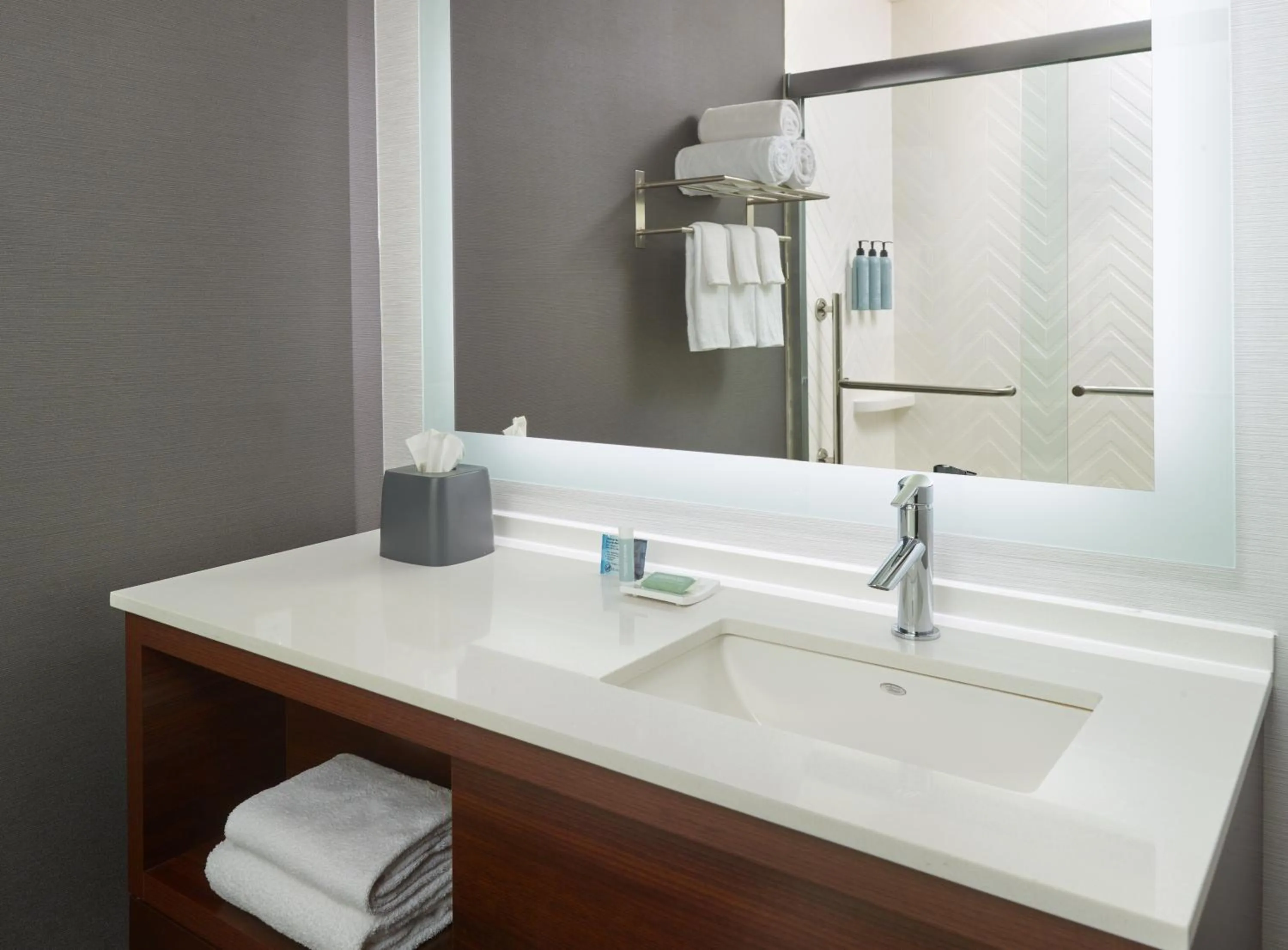 Bathroom in Courtyard by Marriott Atlanta Dunwoody