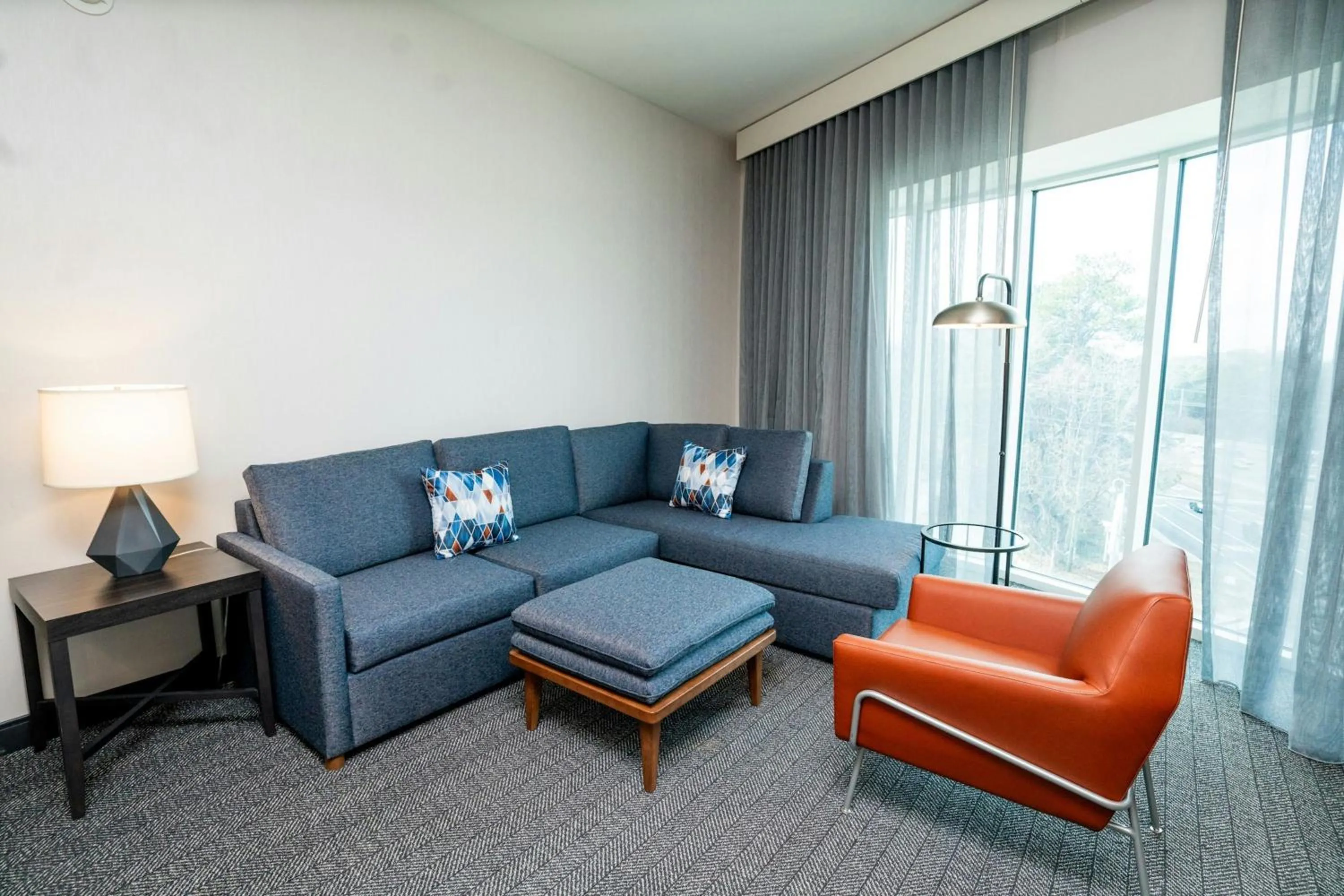 Photo of the whole room in Holiday Inn & Suites Atlanta Perimeter Dunwoody, an IHG Hotel