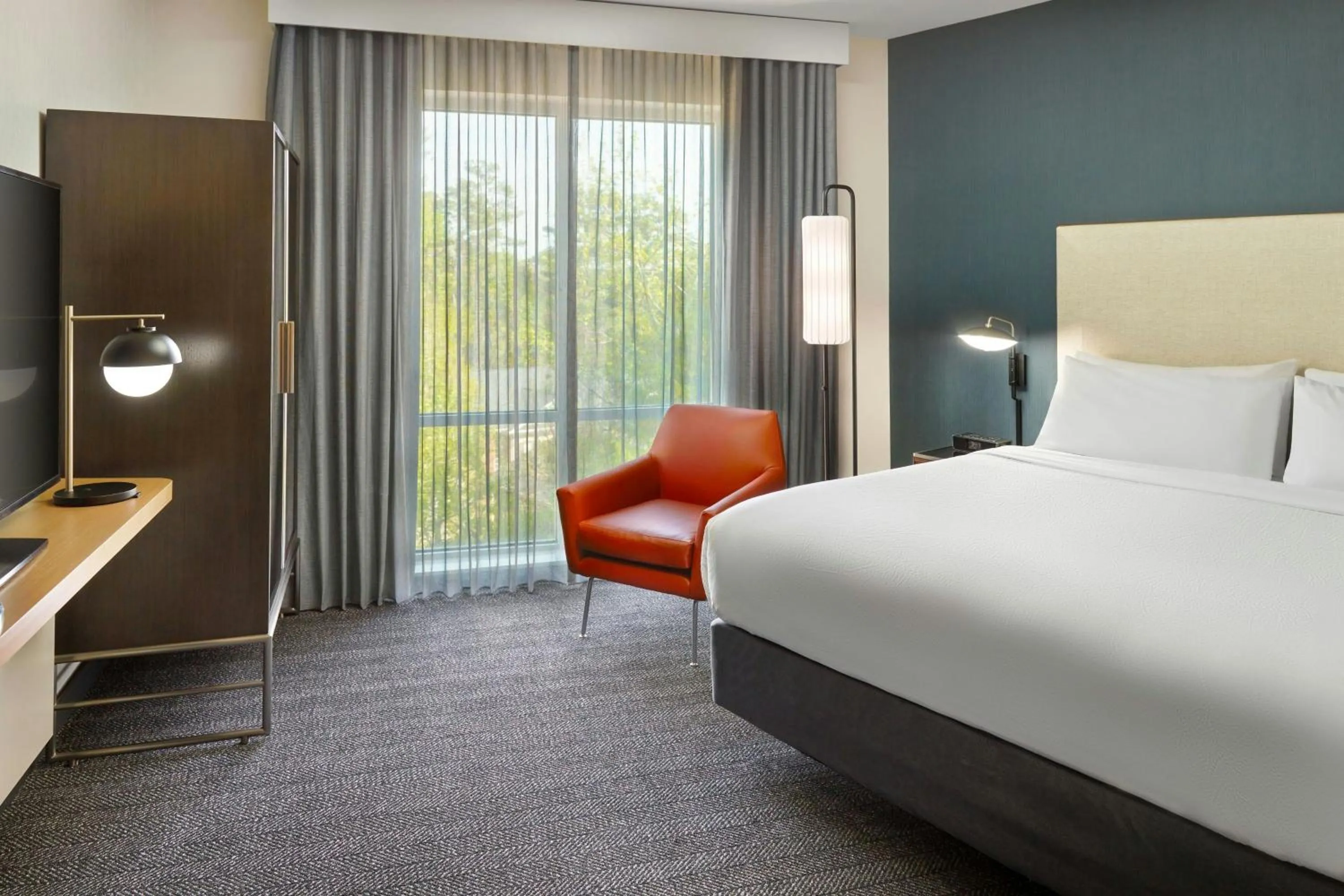 Bedroom, Bed in Courtyard by Marriott Atlanta Dunwoody