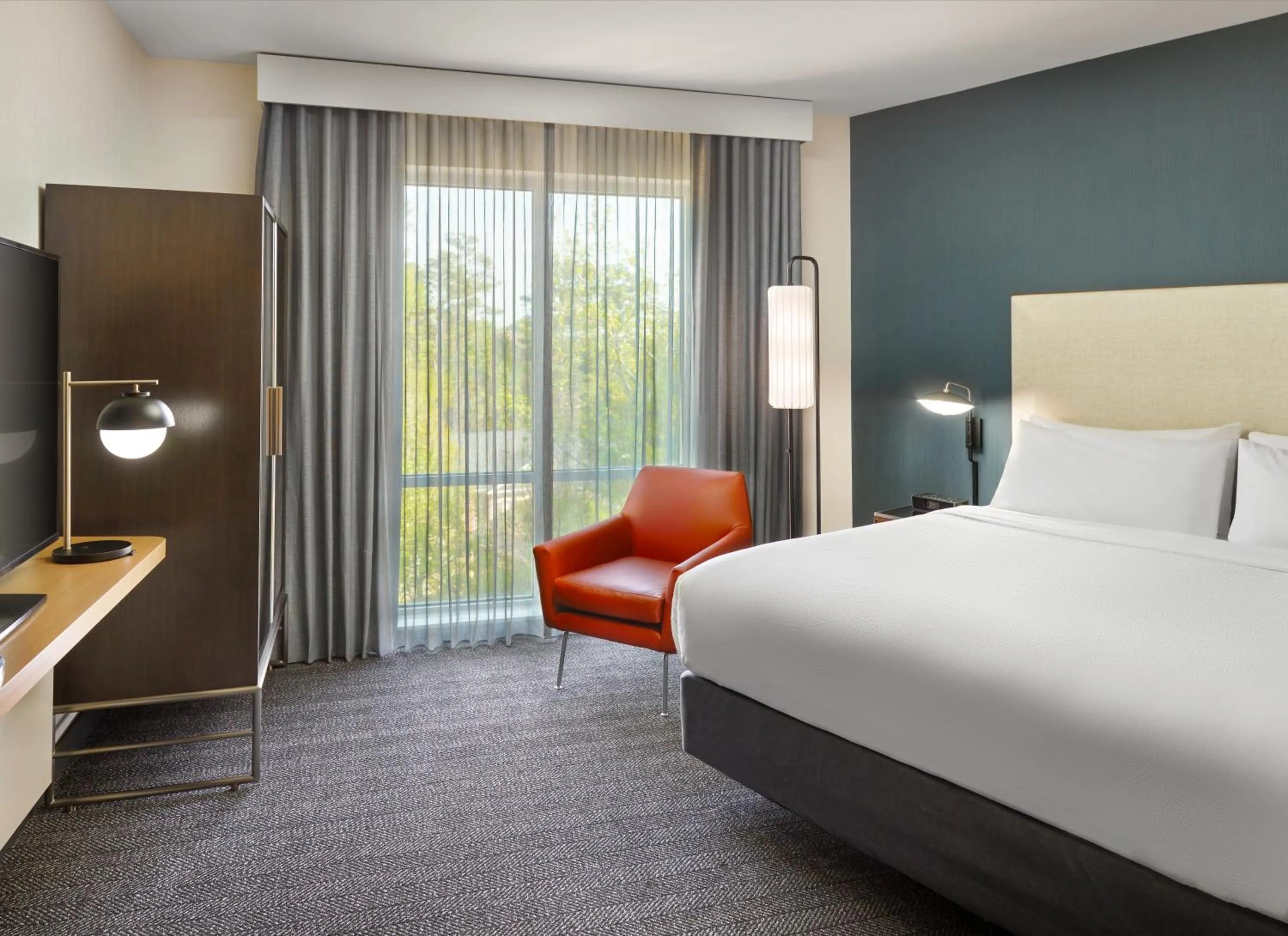 Bed in Courtyard by Marriott Atlanta Dunwoody