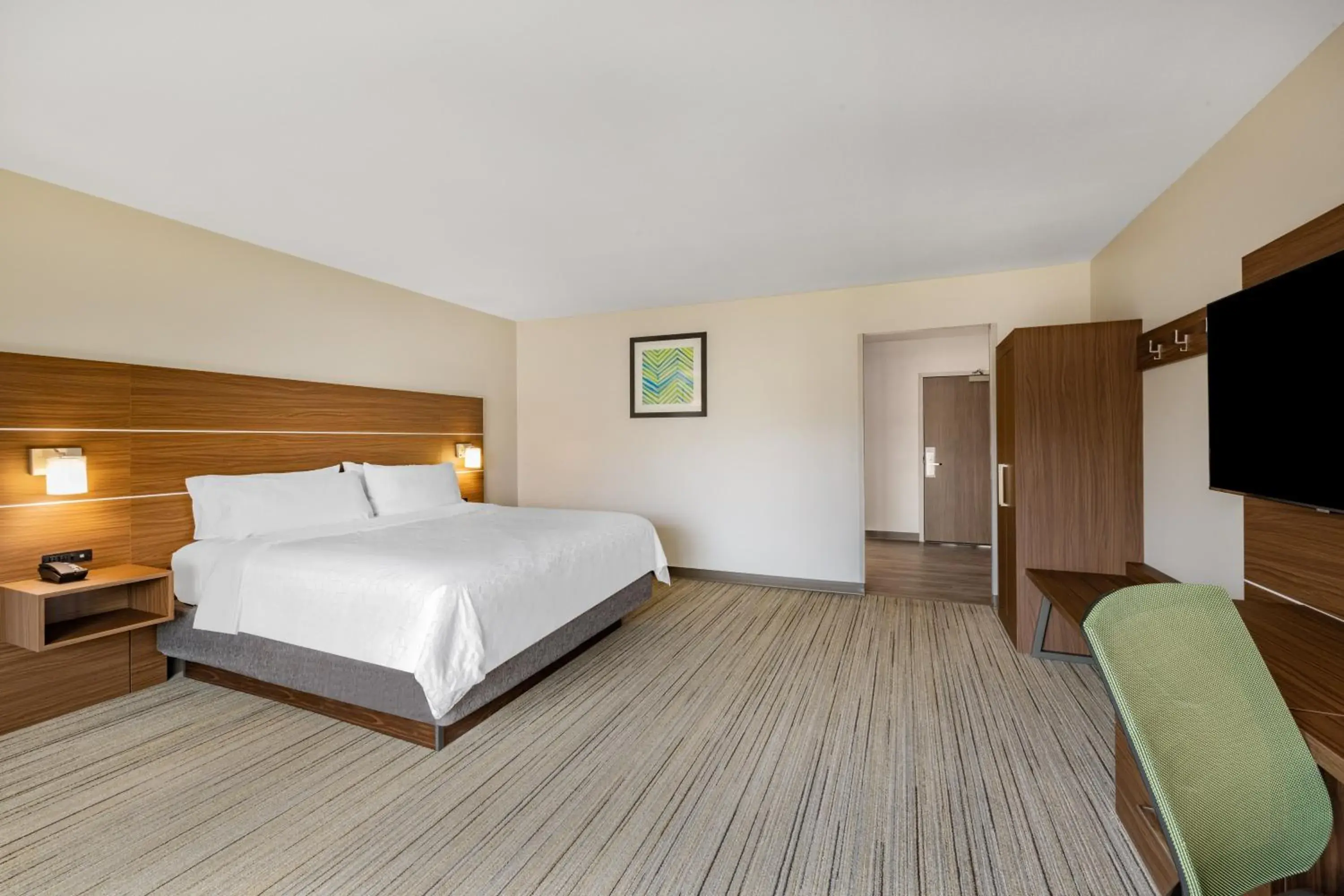 King Room - Hearing Accessible/Non-Smoking in Holiday Inn Express & Suites - Lincoln Downtown by IHG King Room - Hearing Accessible/Non-Smoking in Holiday Inn Express & Suites - Lincoln Downtown by IHG