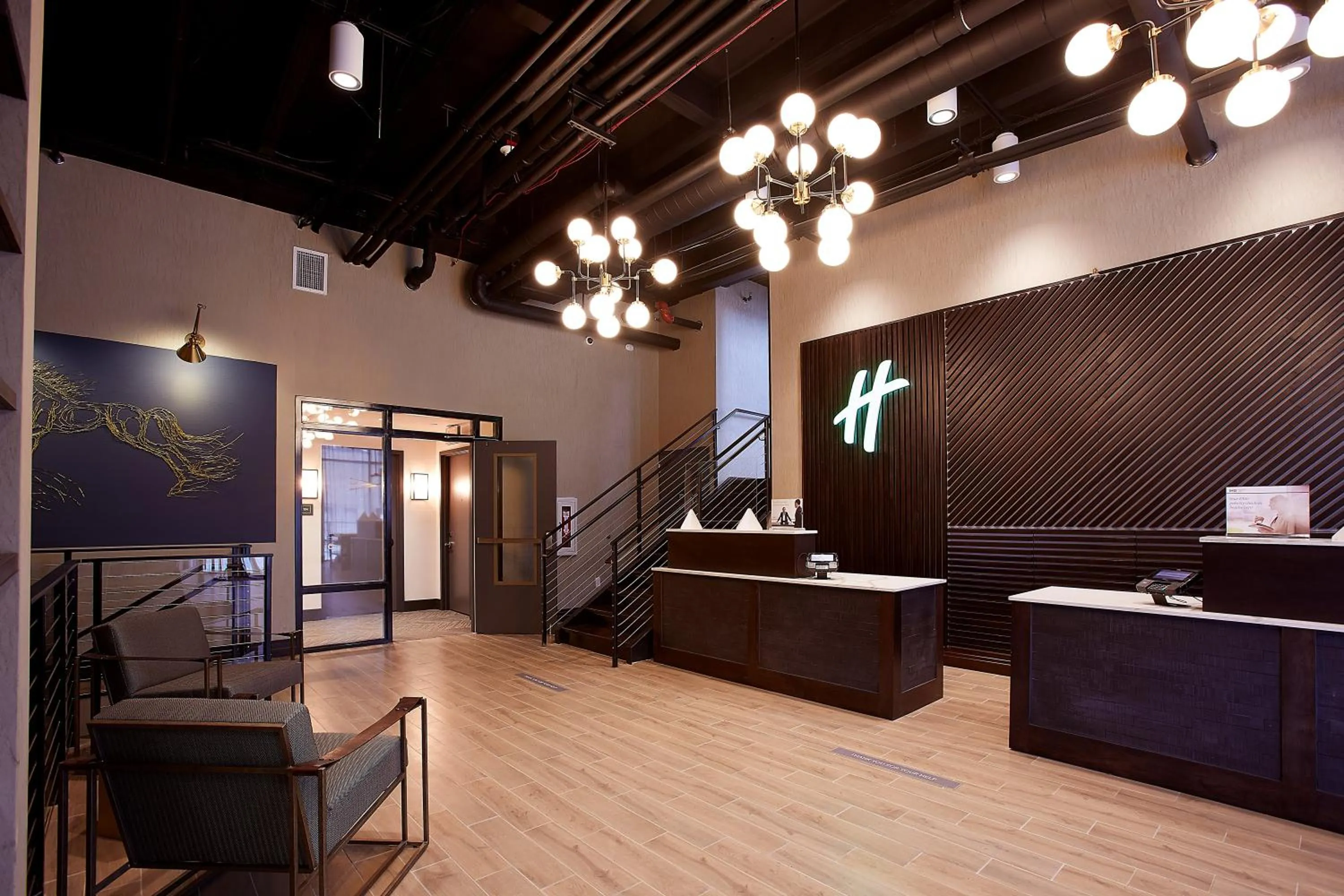 Property building in Holiday Inn Louisville Downtown by IHG