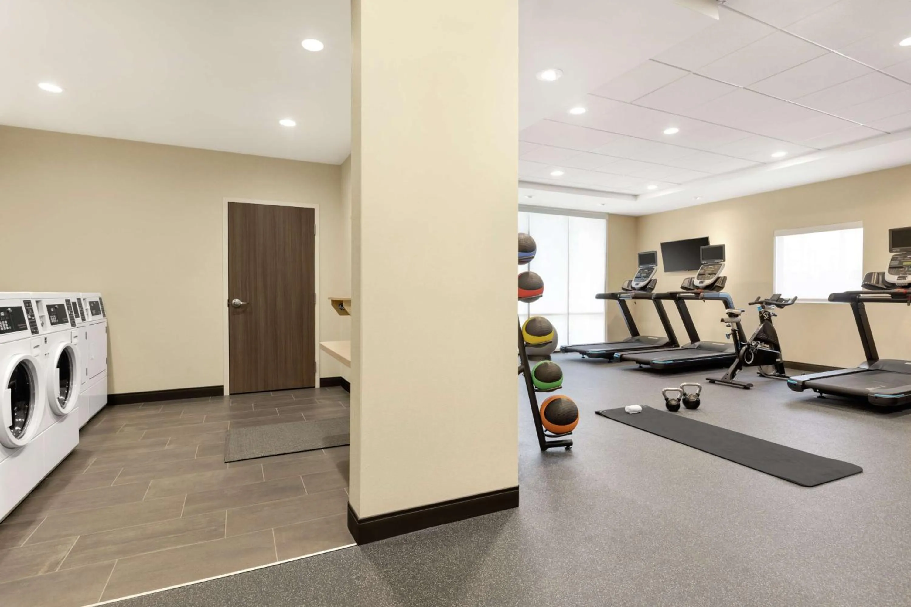 Fitness centre/facilities in Home2 Suites by Hilton New Brunswick, NJ