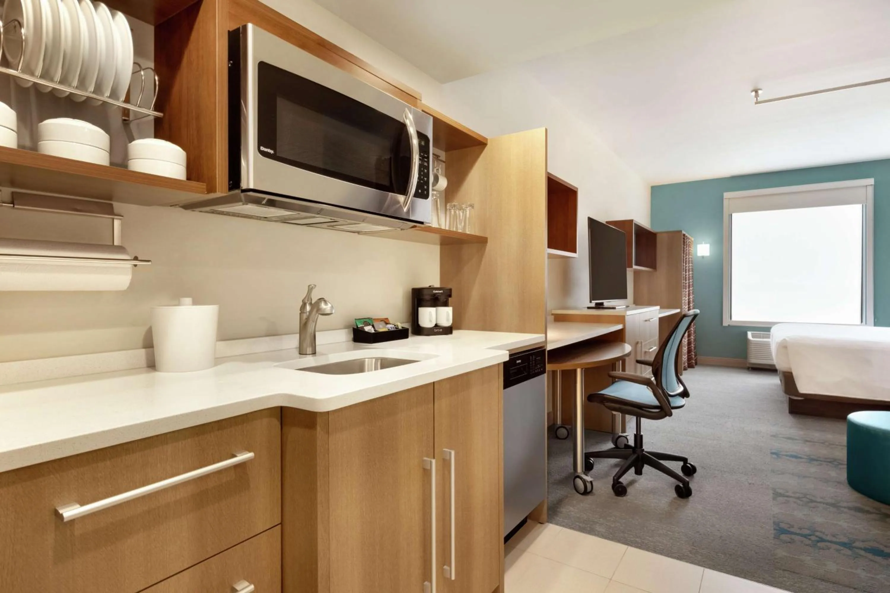 Bedroom, Bed in Home2 Suites by Hilton New Brunswick, NJ