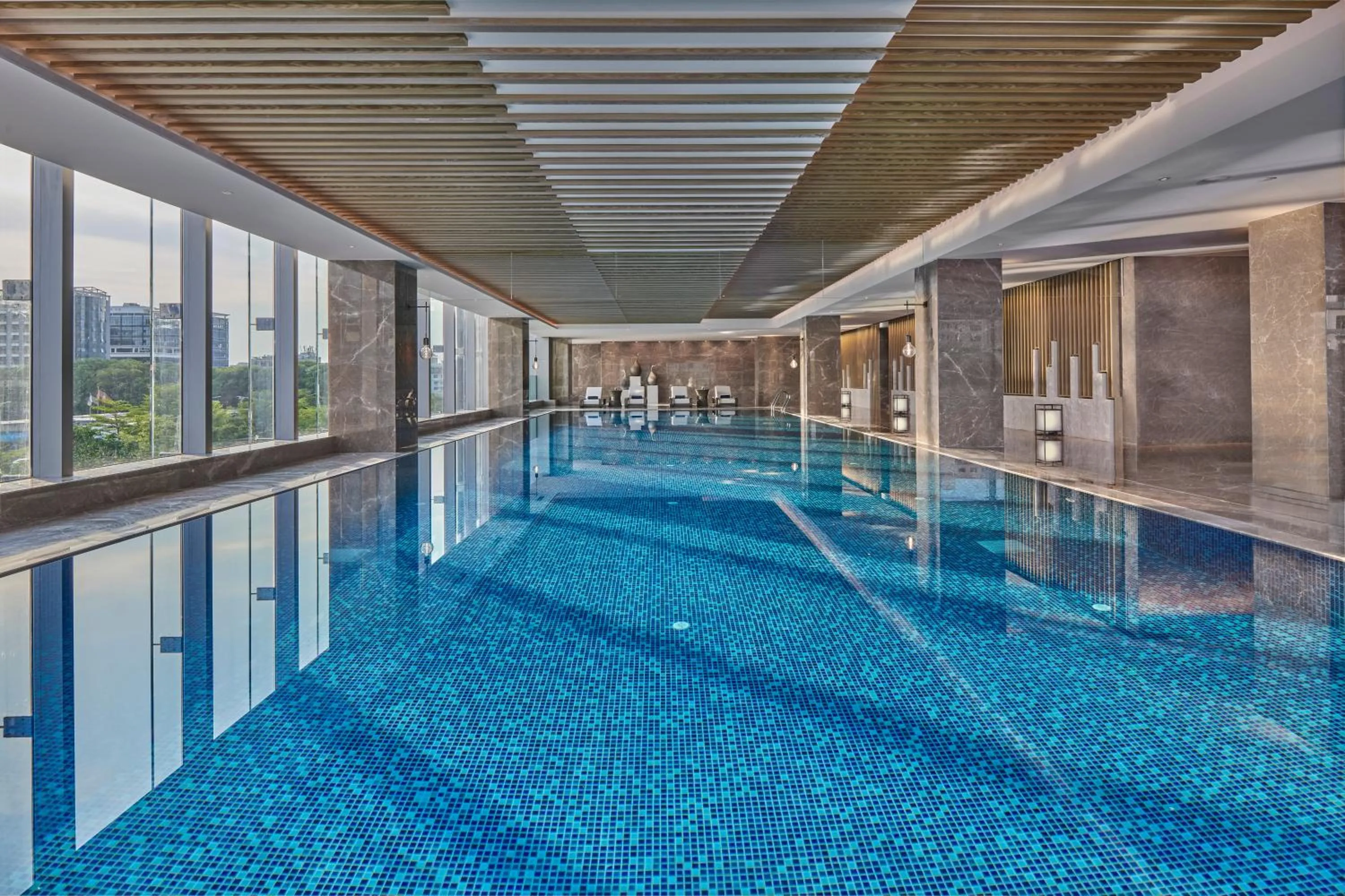 Swimming pool in DoubleTree by Hilton Shenzhen Airport