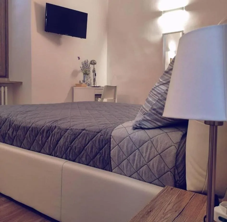 Bed in B&B Piano Romano -con parcheggio privato gratuito-