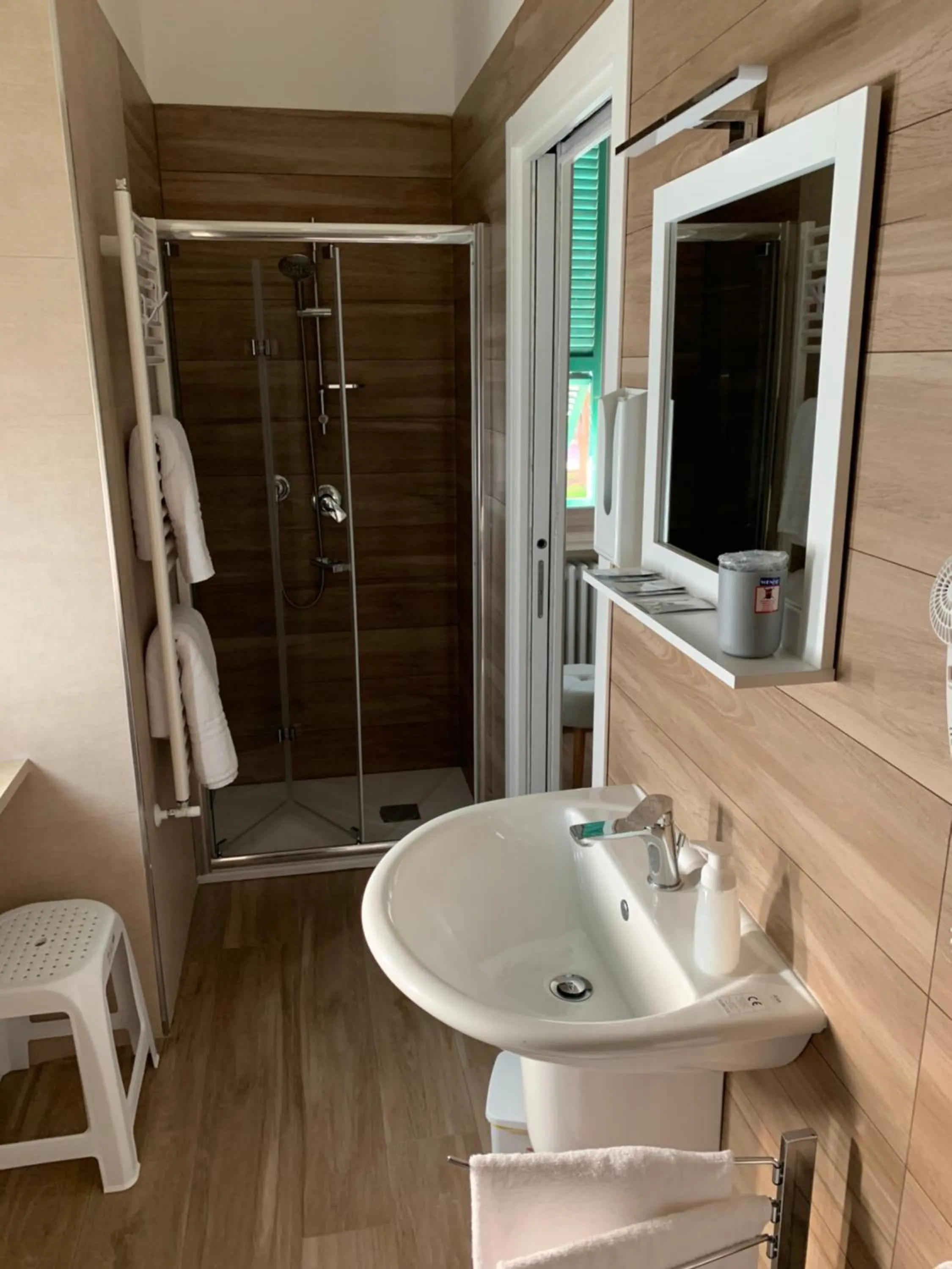 Bathroom in B&B Piano Romano -con parcheggio privato gratuito-