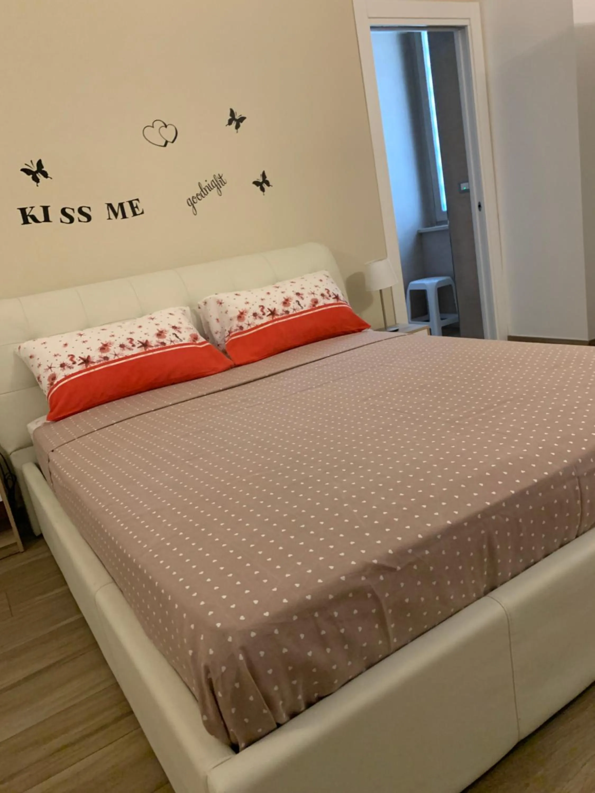 Bed in B&B Piano Romano -con parcheggio privato gratuito-