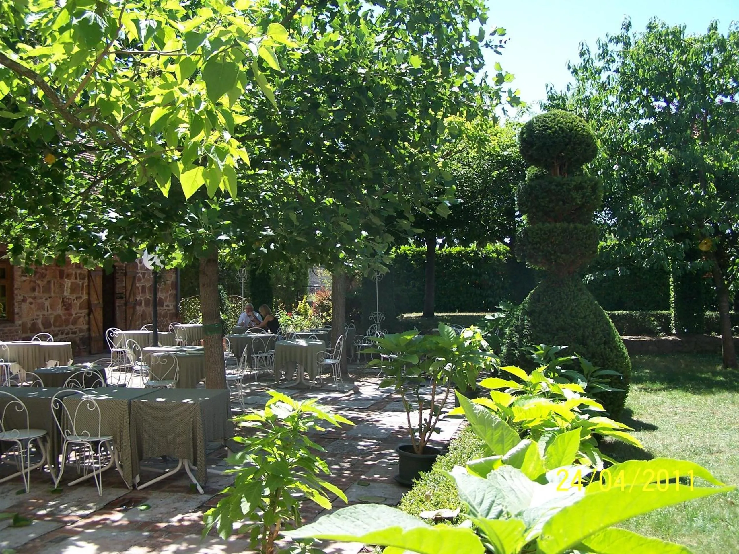 Facade/entrance in Logis Hôtel LE DAHU