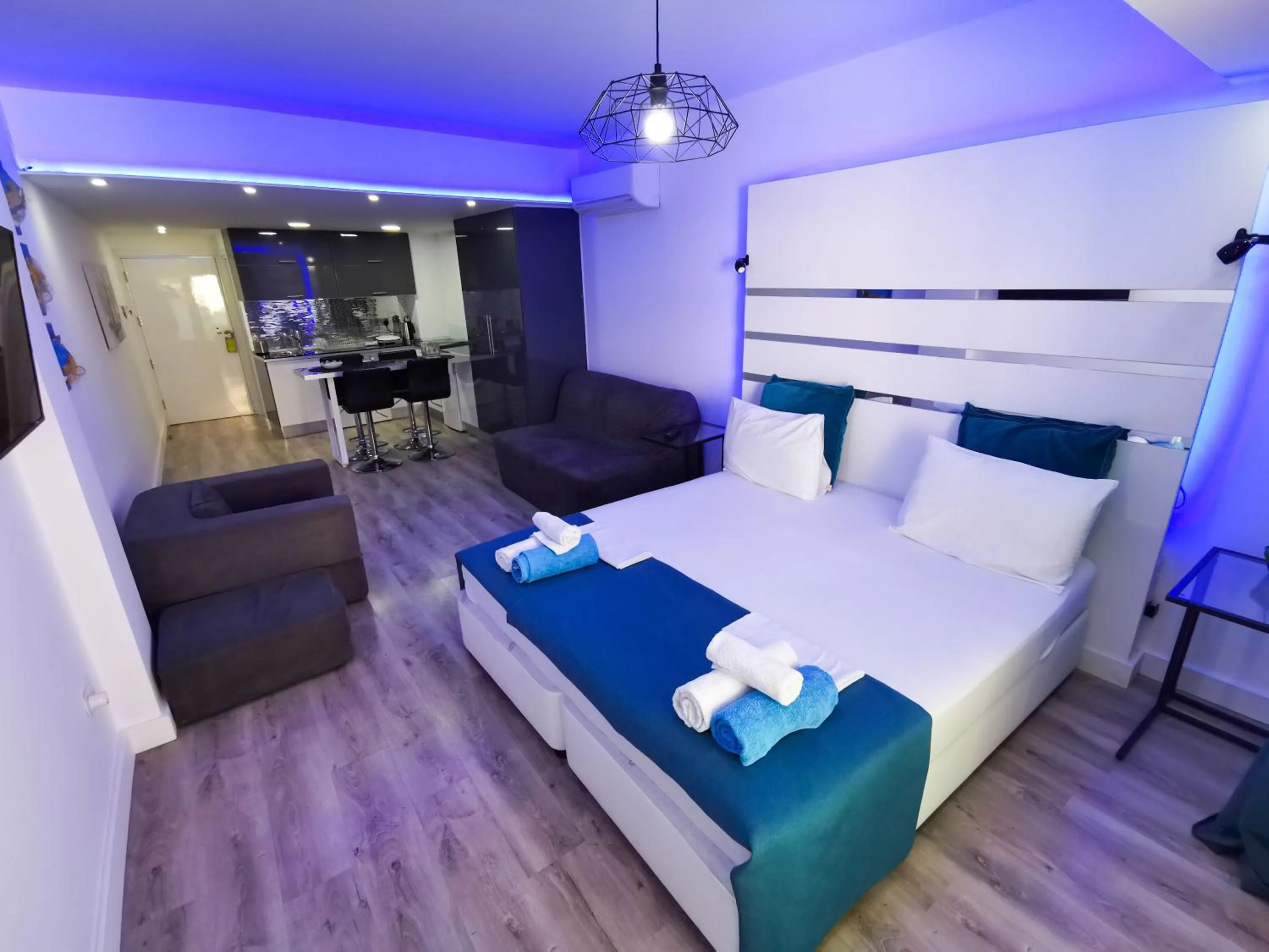 Facade/entrance in Mariandry Apartments