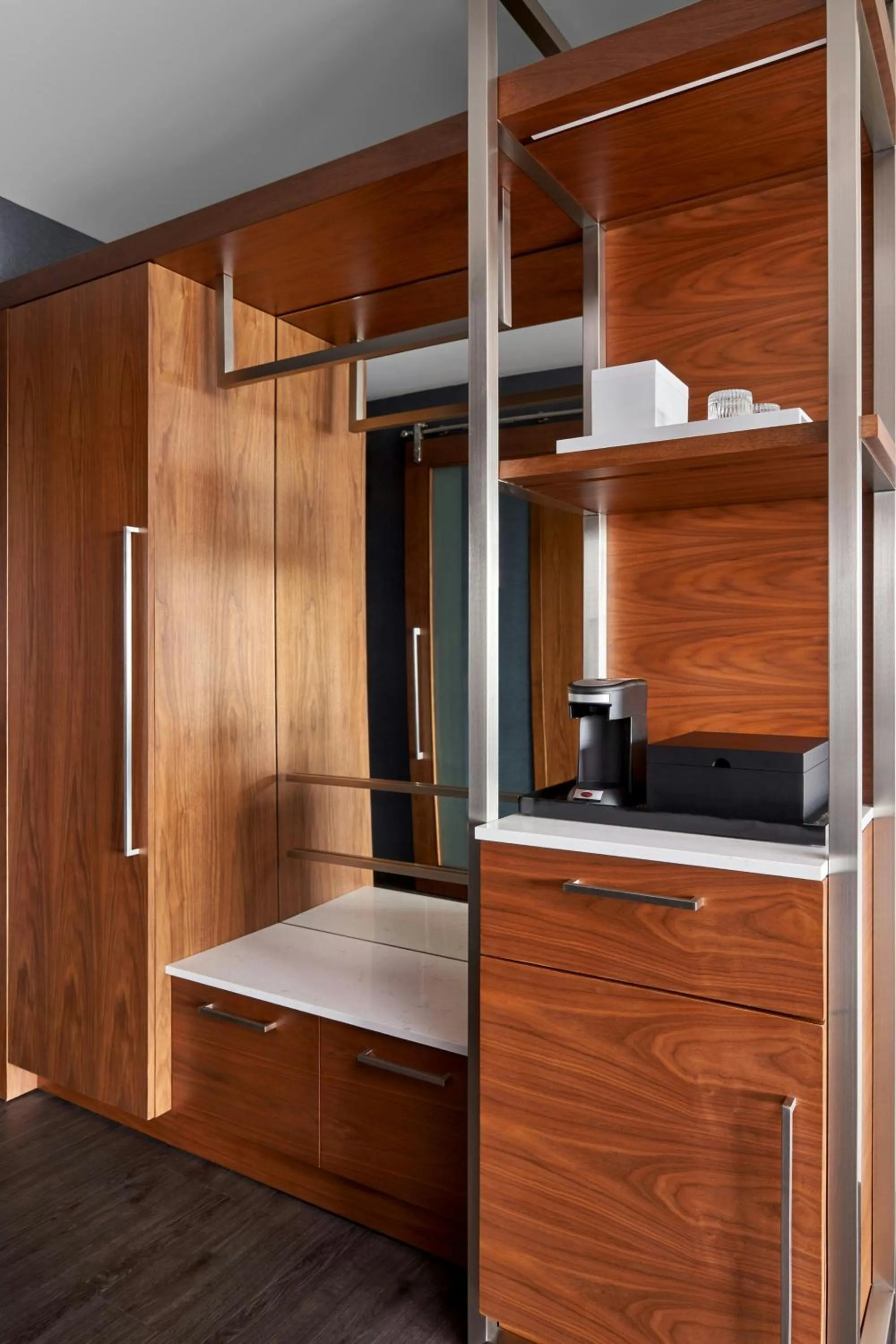 Photo of the whole room, Bed in Marriott Owings Mills Metro Centre