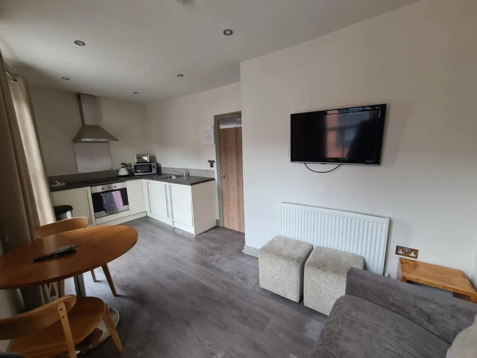 Kitchen or kitchenette in Base Serviced Apartments - City Road