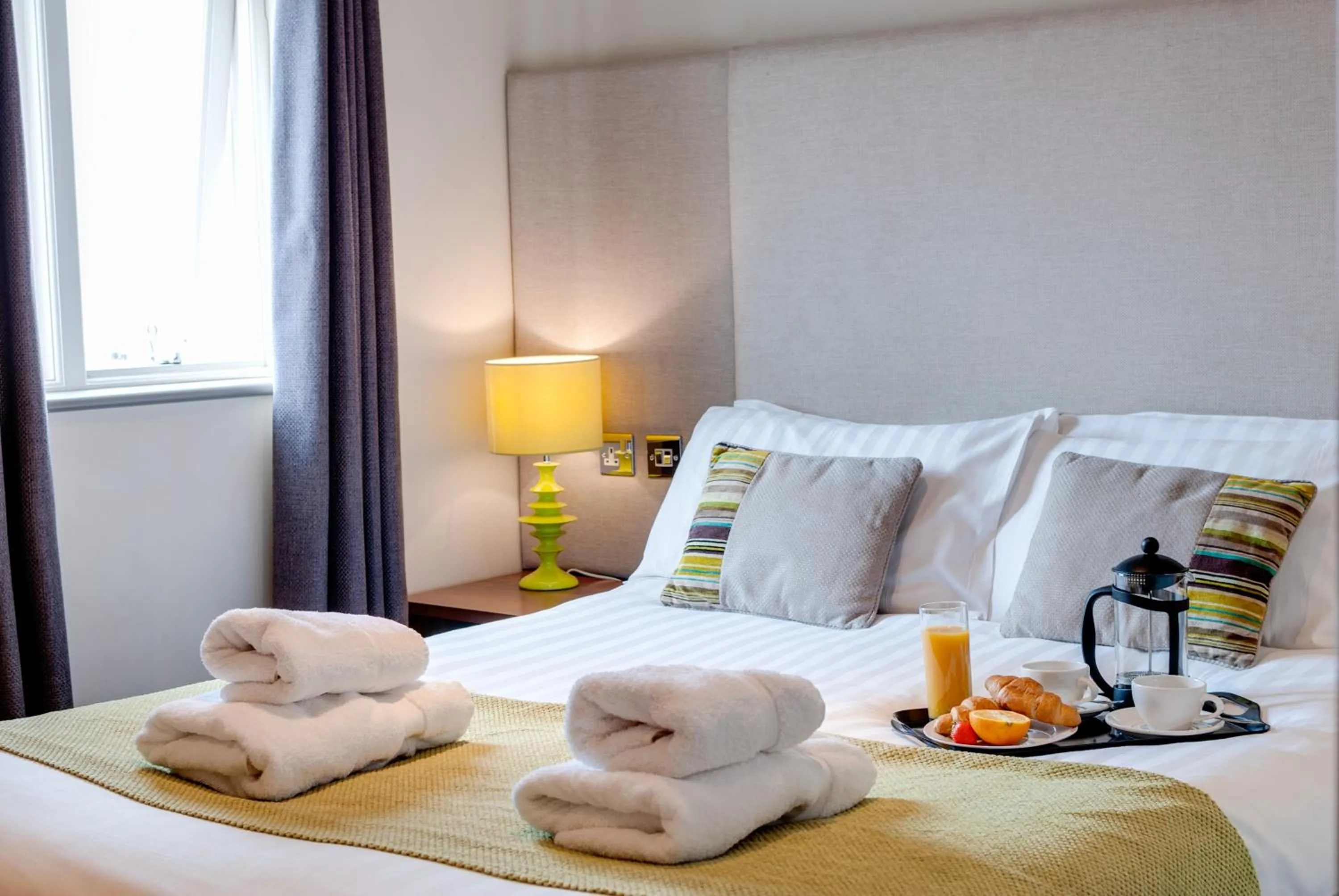 Bedroom, Bed in Base Serviced Apartments - City Road