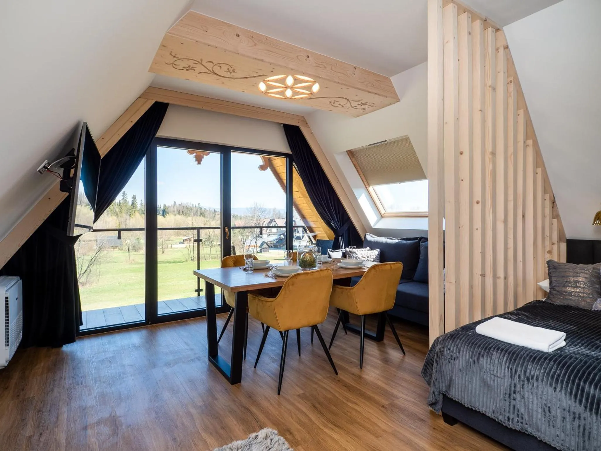 Dining area, Bed in Aparthotel Góralski Spa 2