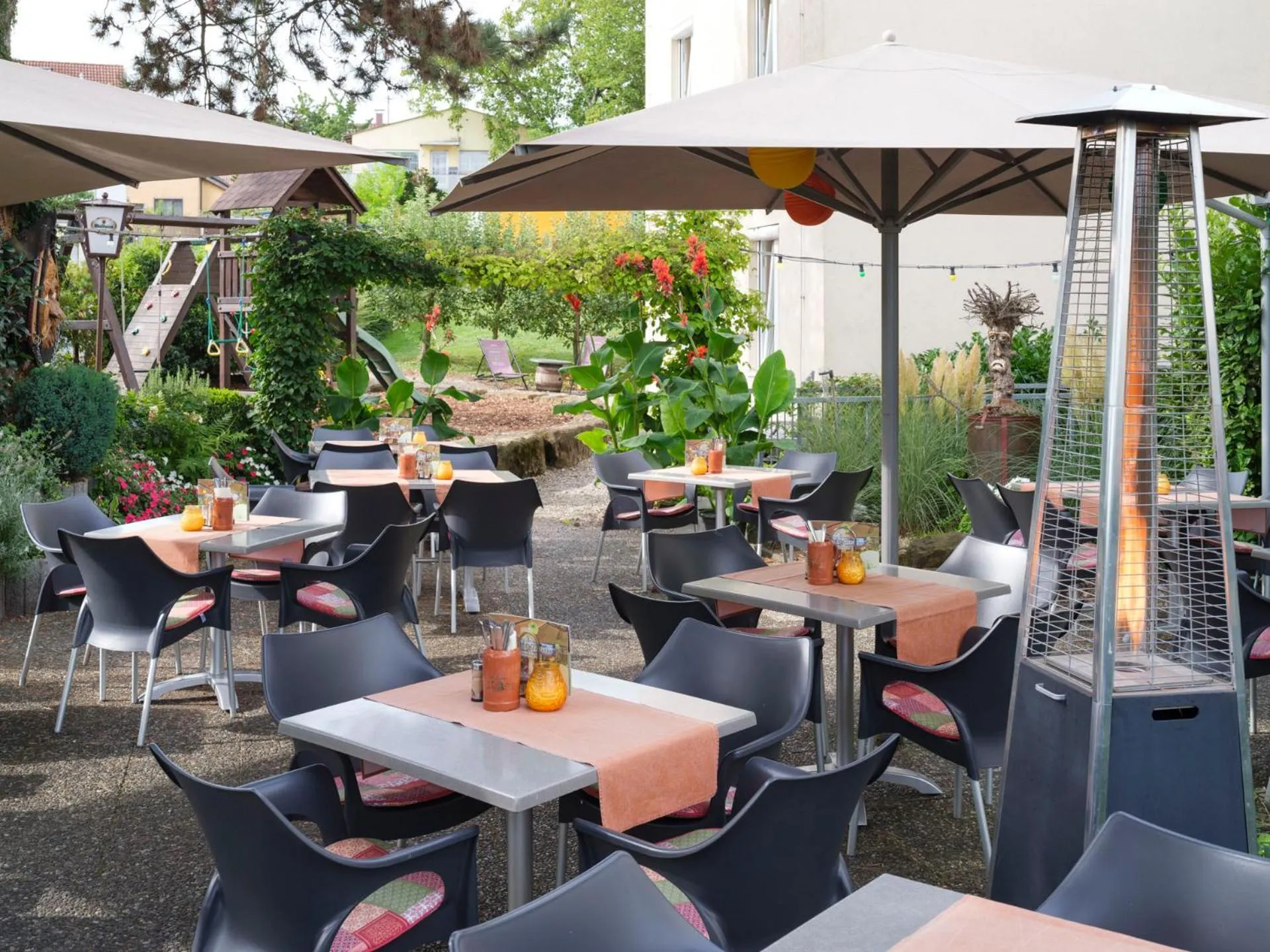 Restaurant/places to eat in Hotel Berkheimer Hof