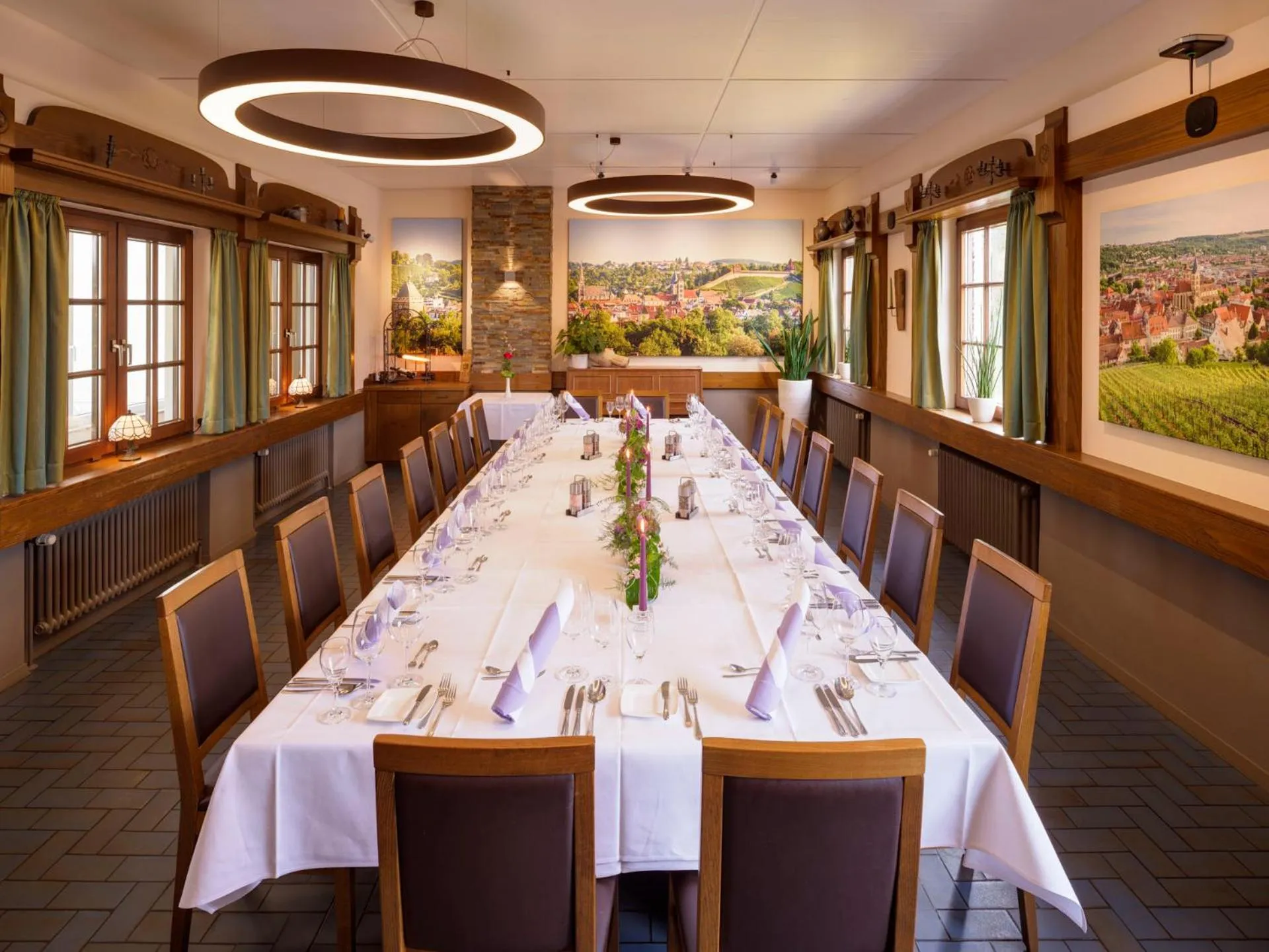 Restaurant/places to eat in Hotel Berkheimer Hof