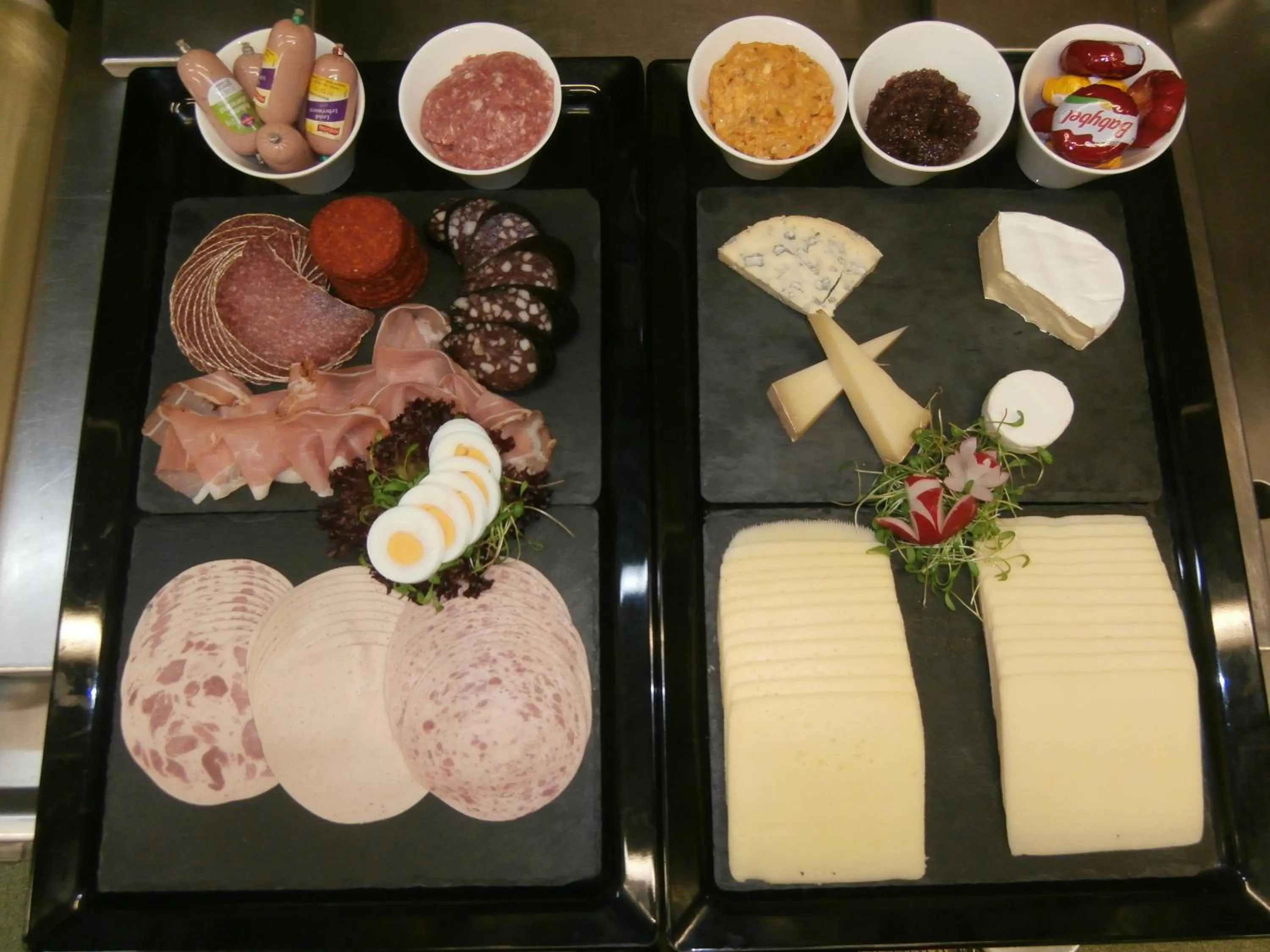 Buffet breakfast in Hotel Berkheimer Hof