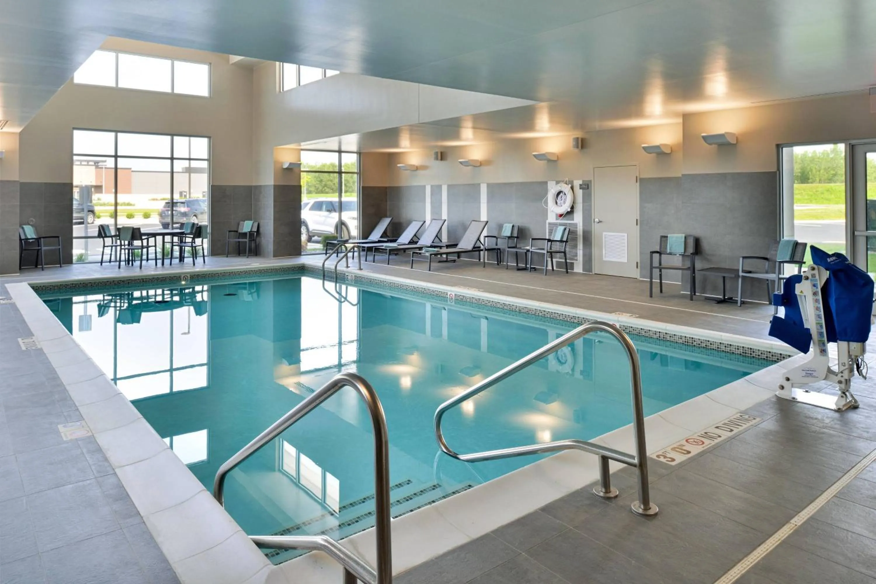 Swimming pool in Residence Inn by Marriott St Louis Chesterfield