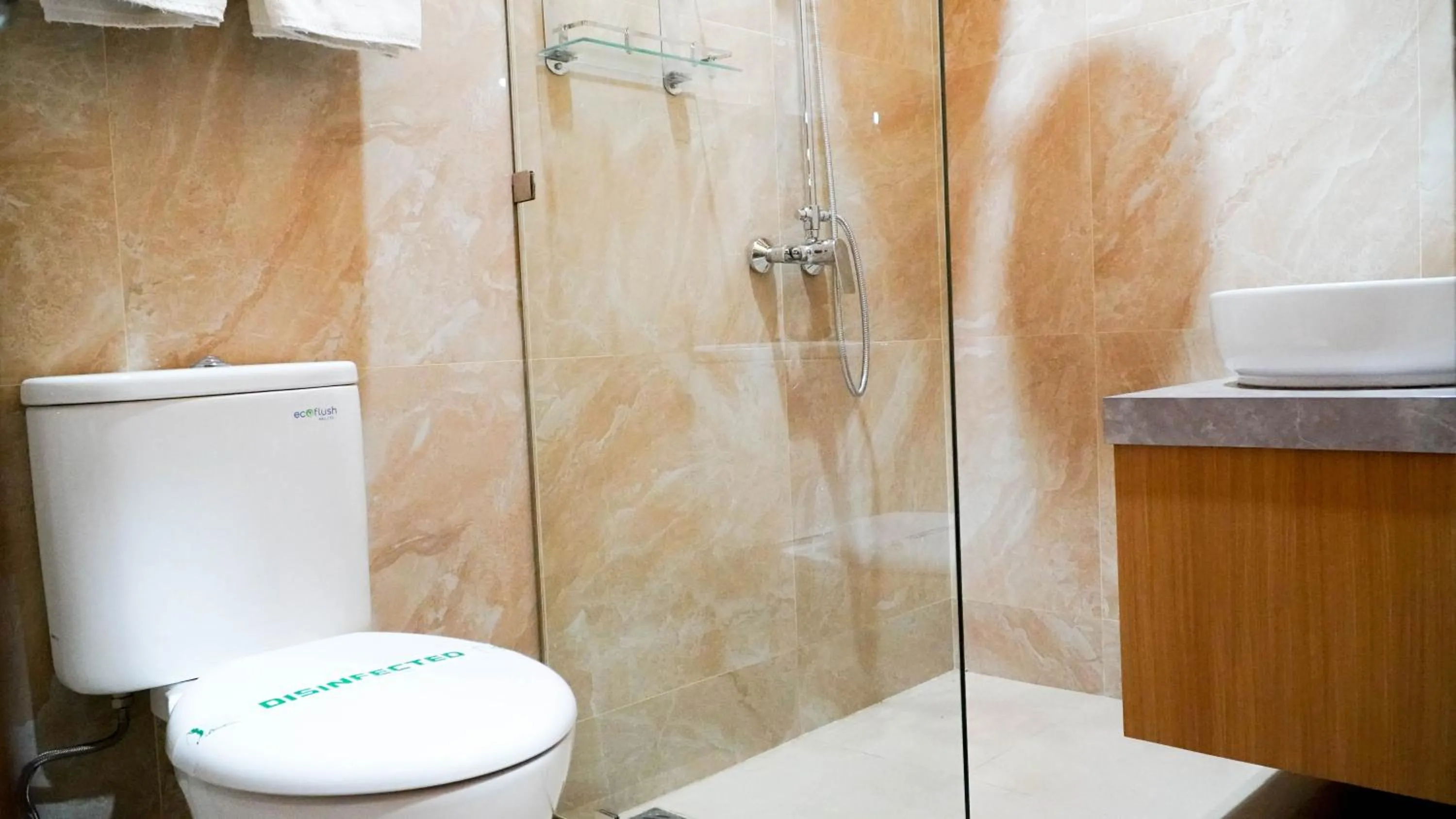 Bathroom in Jatinangor National Golf & Resort