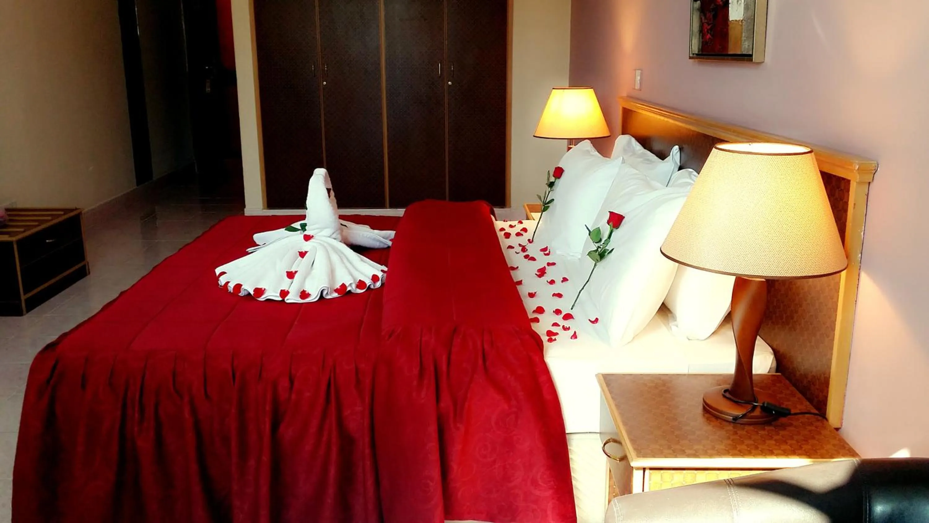 Bedroom, Bed in Mutrah Hotel