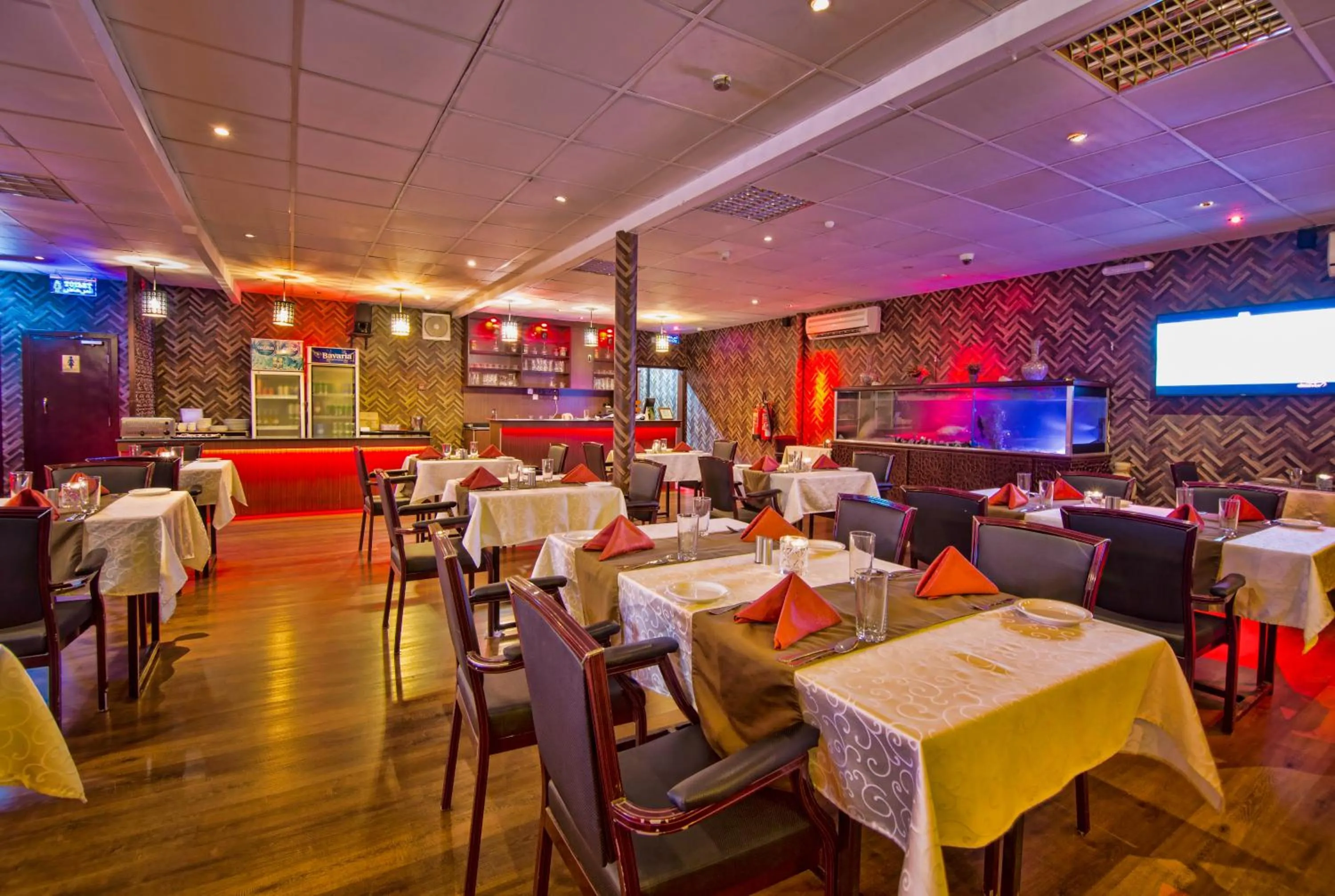 Restaurant/places to eat in Mutrah Hotel