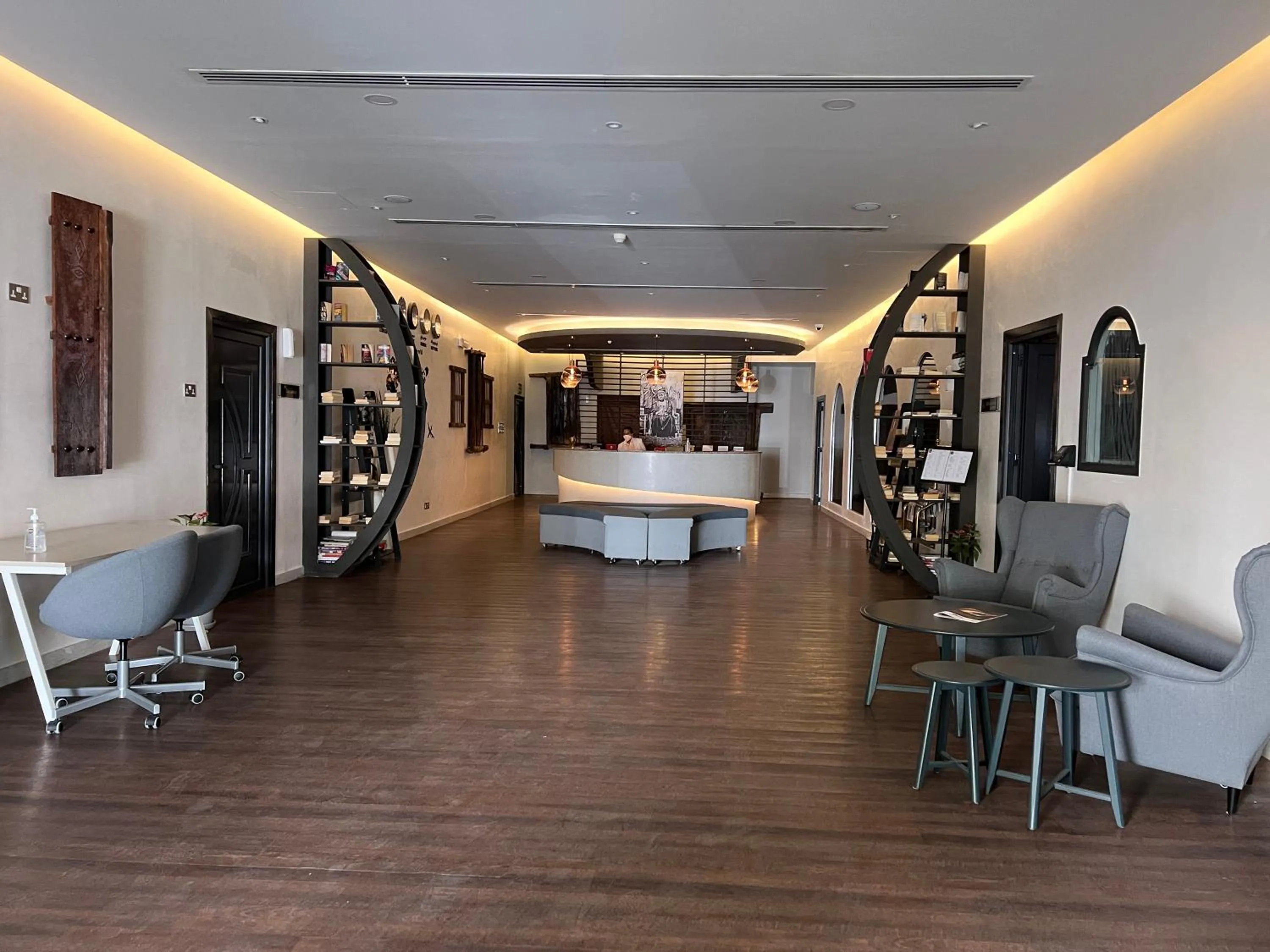 Lobby or reception in Mutrah Hotel