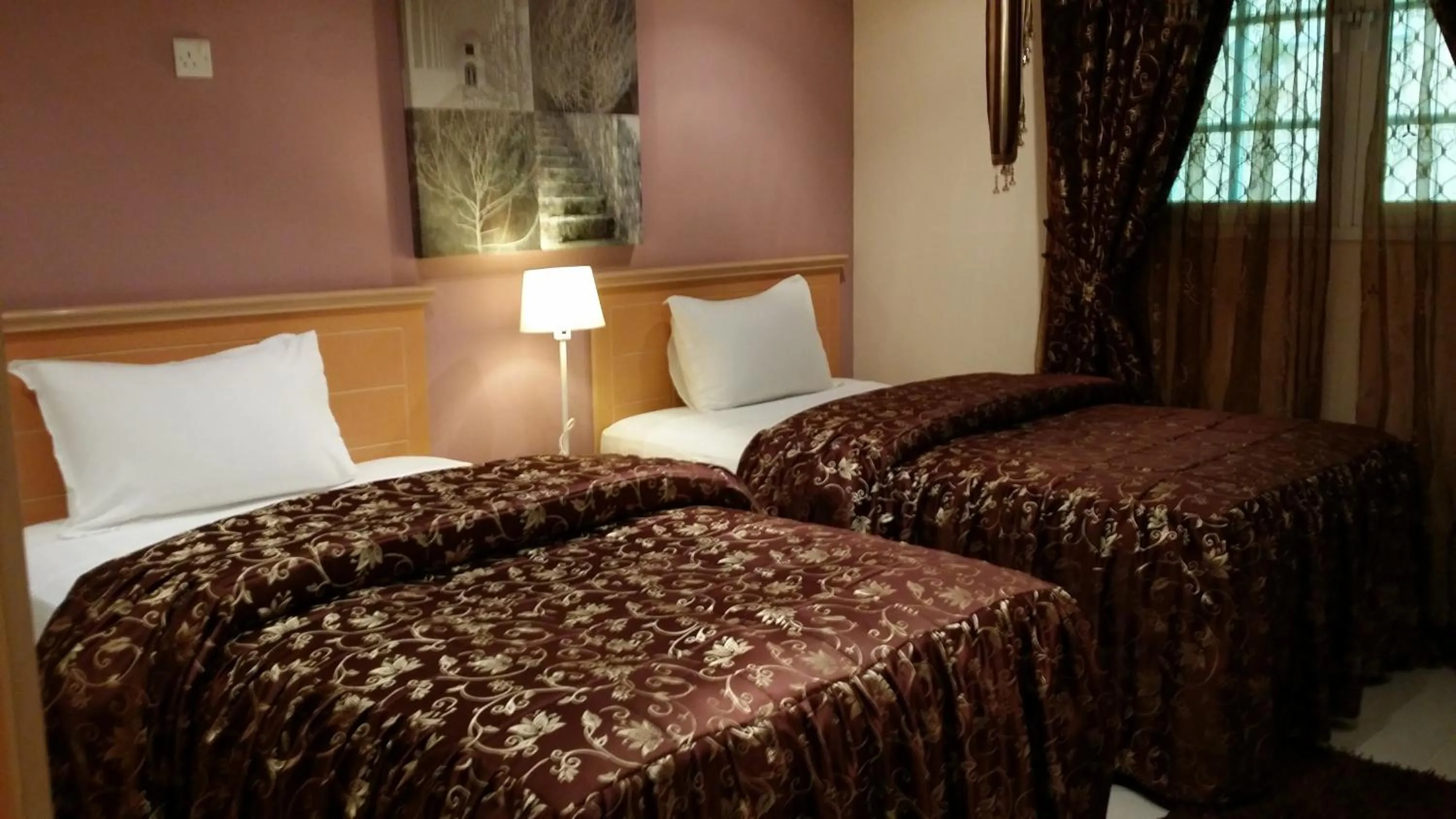 Bedroom, Bed in Mutrah Hotel