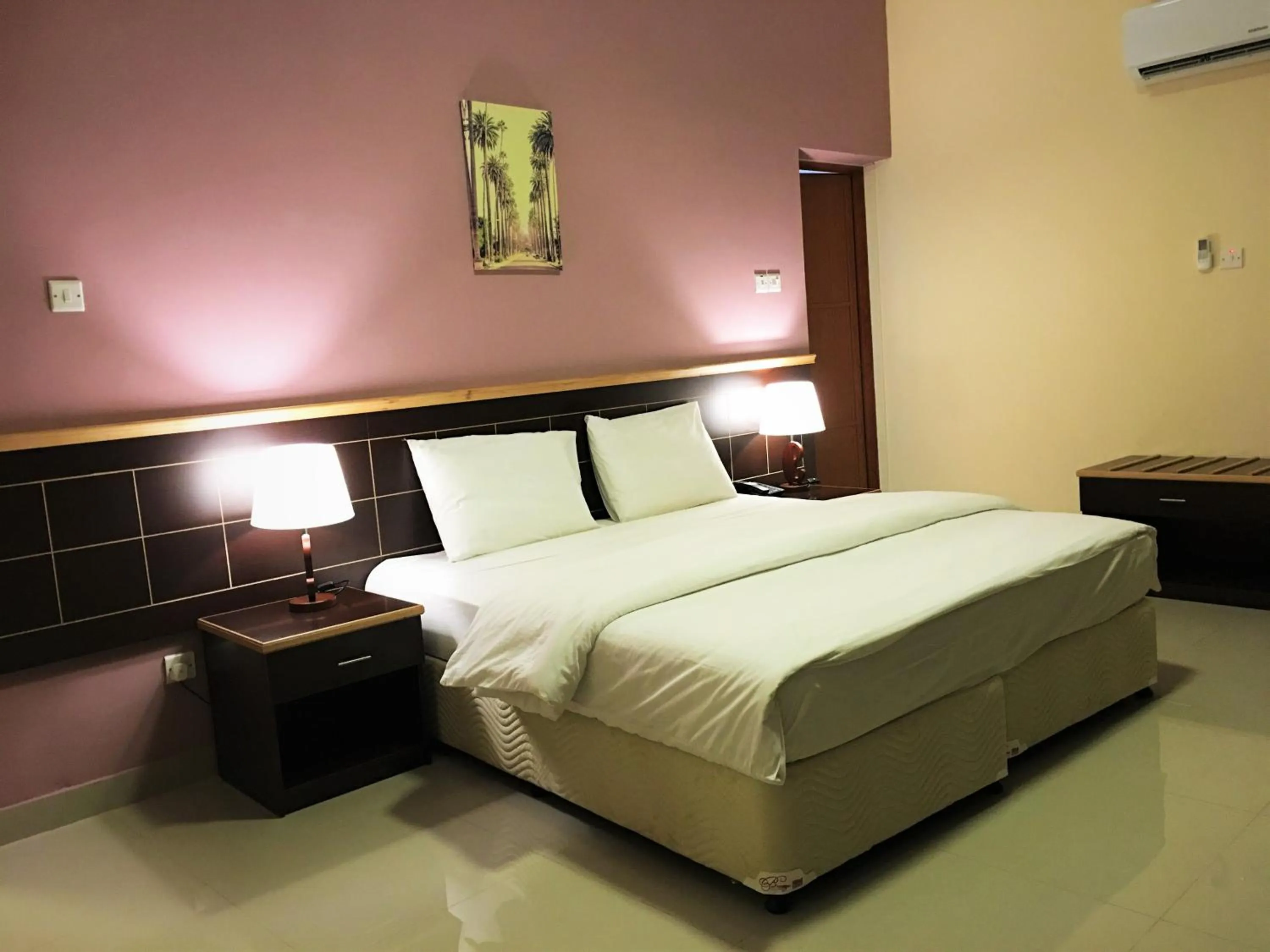 Bed in Mutrah Hotel