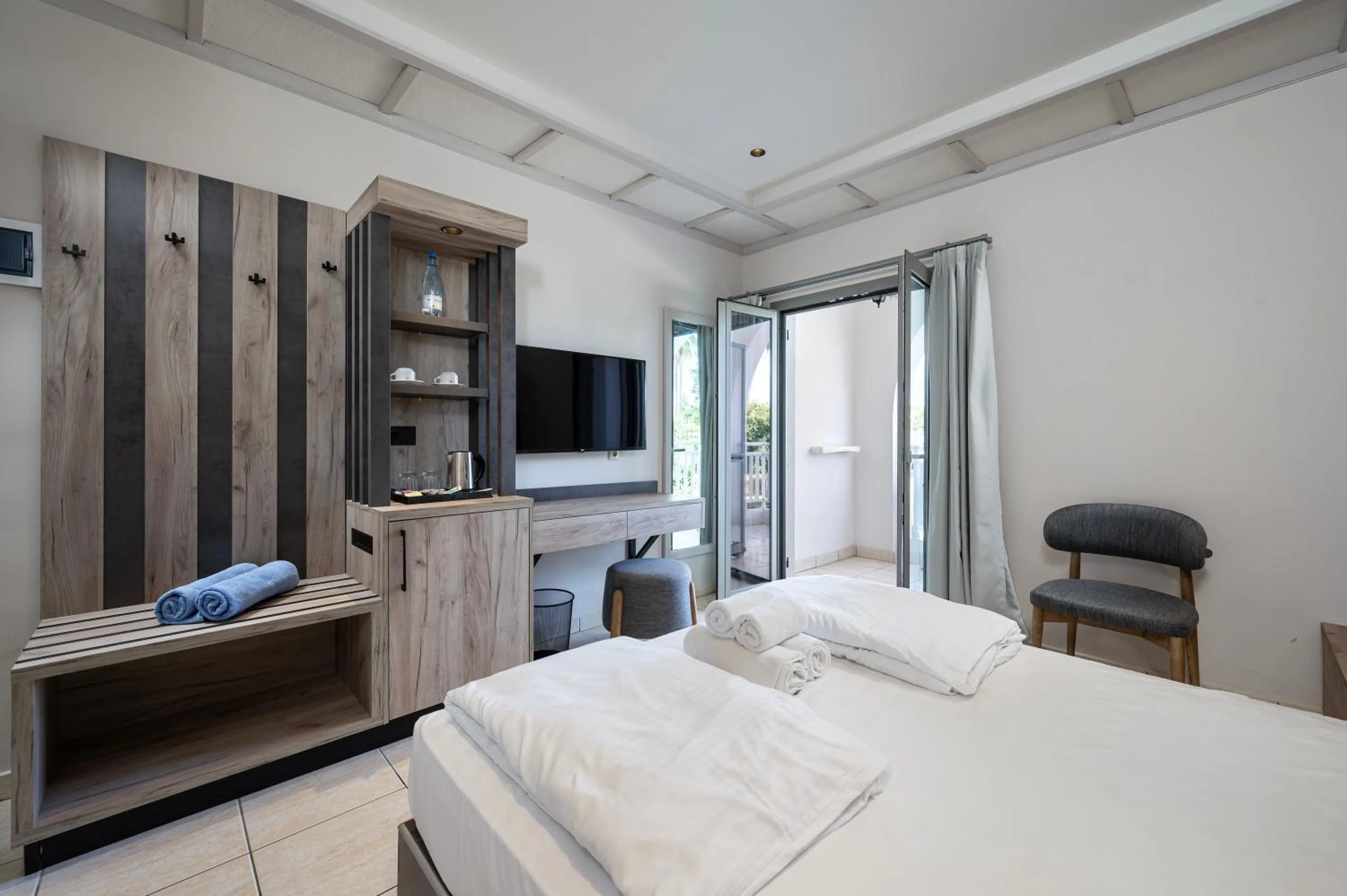 Photo of the whole room, Bed in Palladium hotel