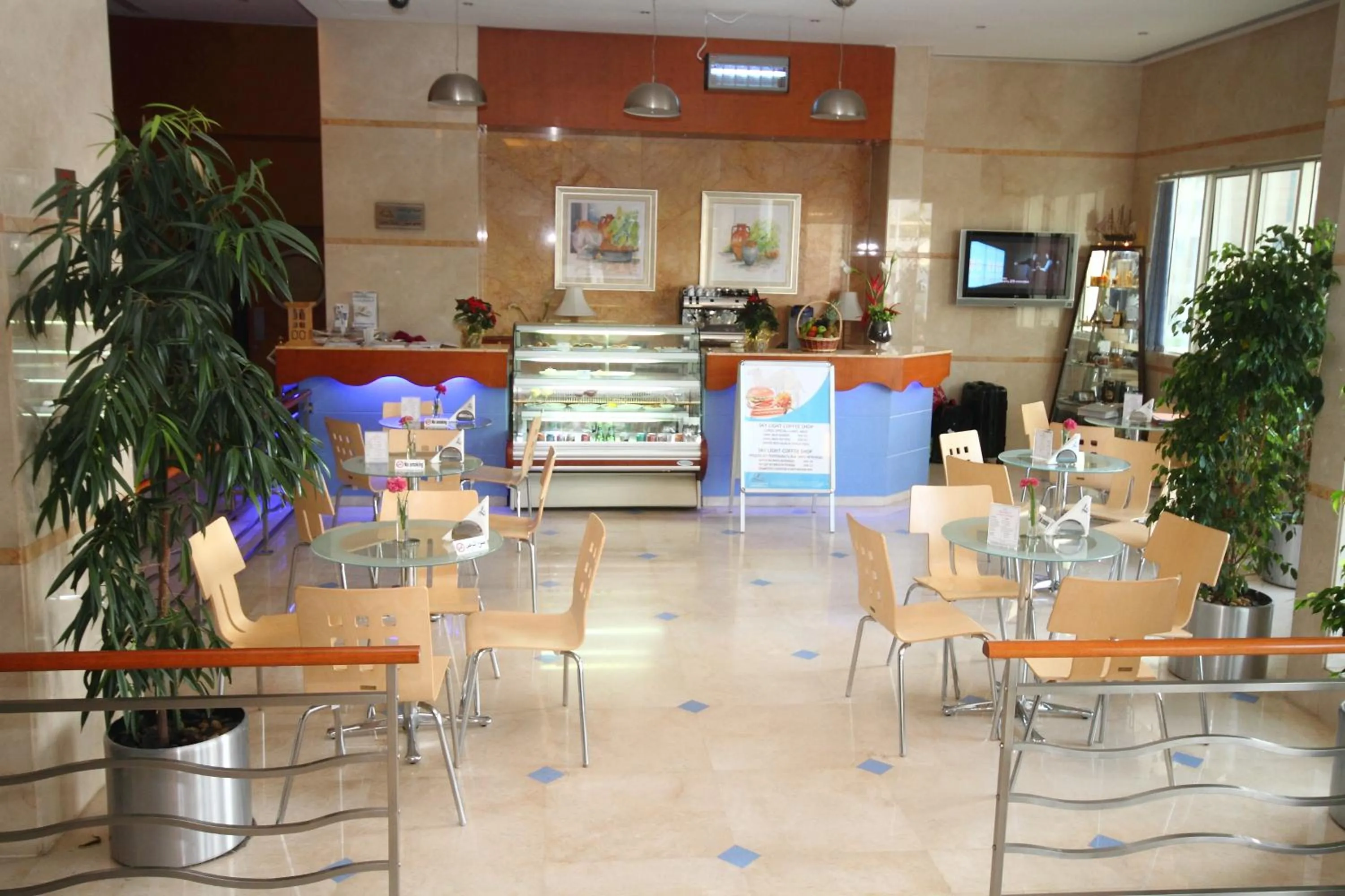 Restaurant/places to eat in Lavender Hotel Sharjah