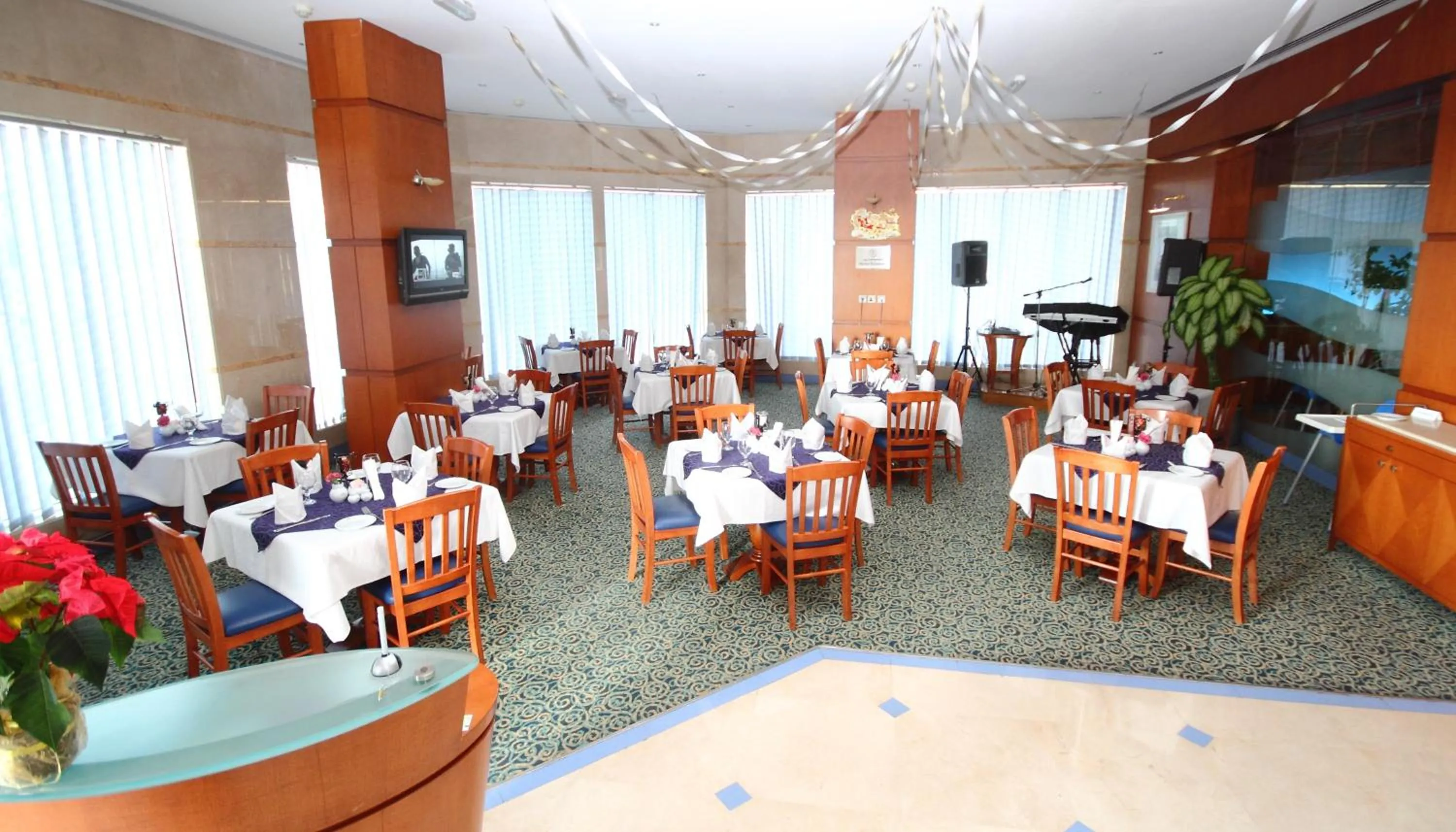 Restaurant/places to eat in Lavender Hotel Sharjah