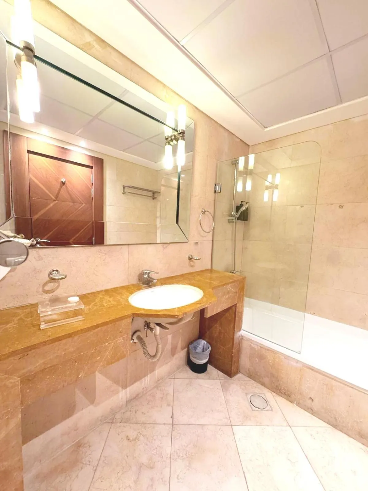 Bathroom in King Suites Hotel