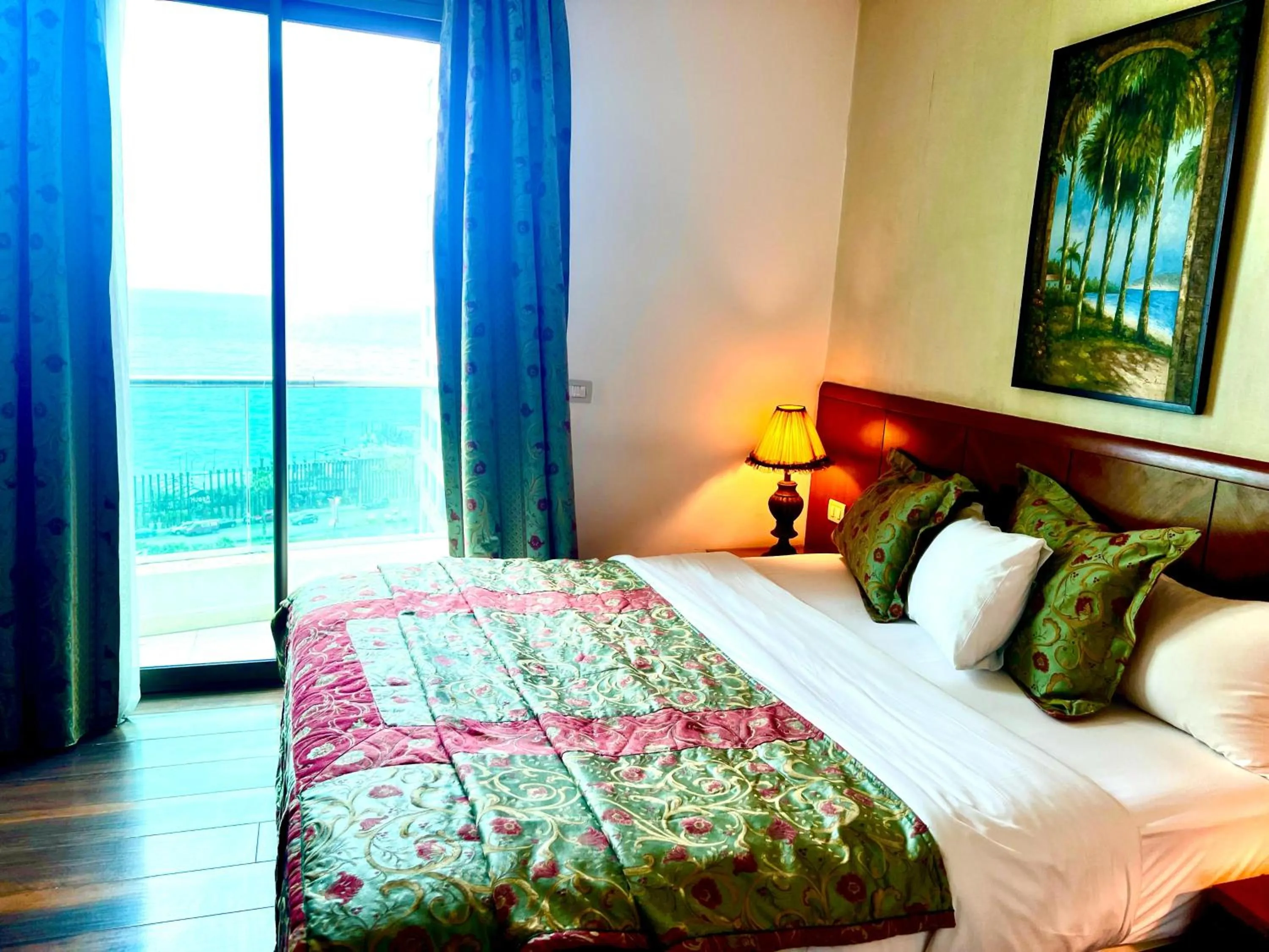 Bed in King Suites Hotel