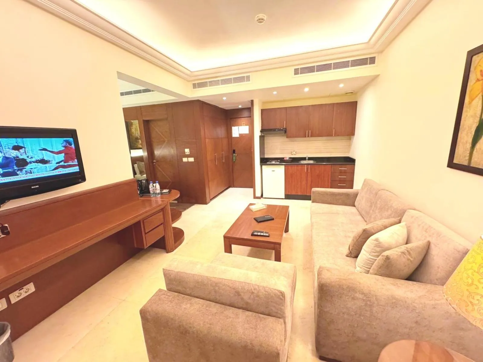 Kitchen or kitchenette in King Suites Hotel