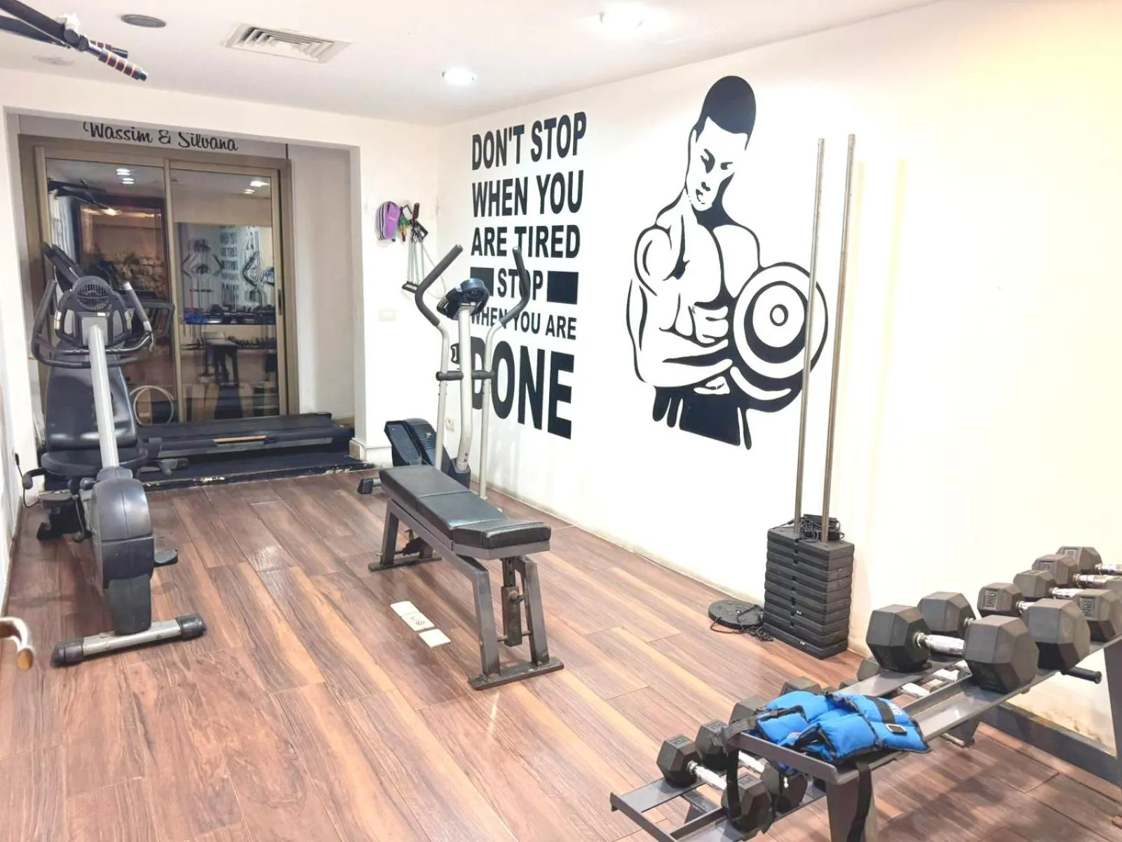Fitness centre/facilities in King Suites Hotel