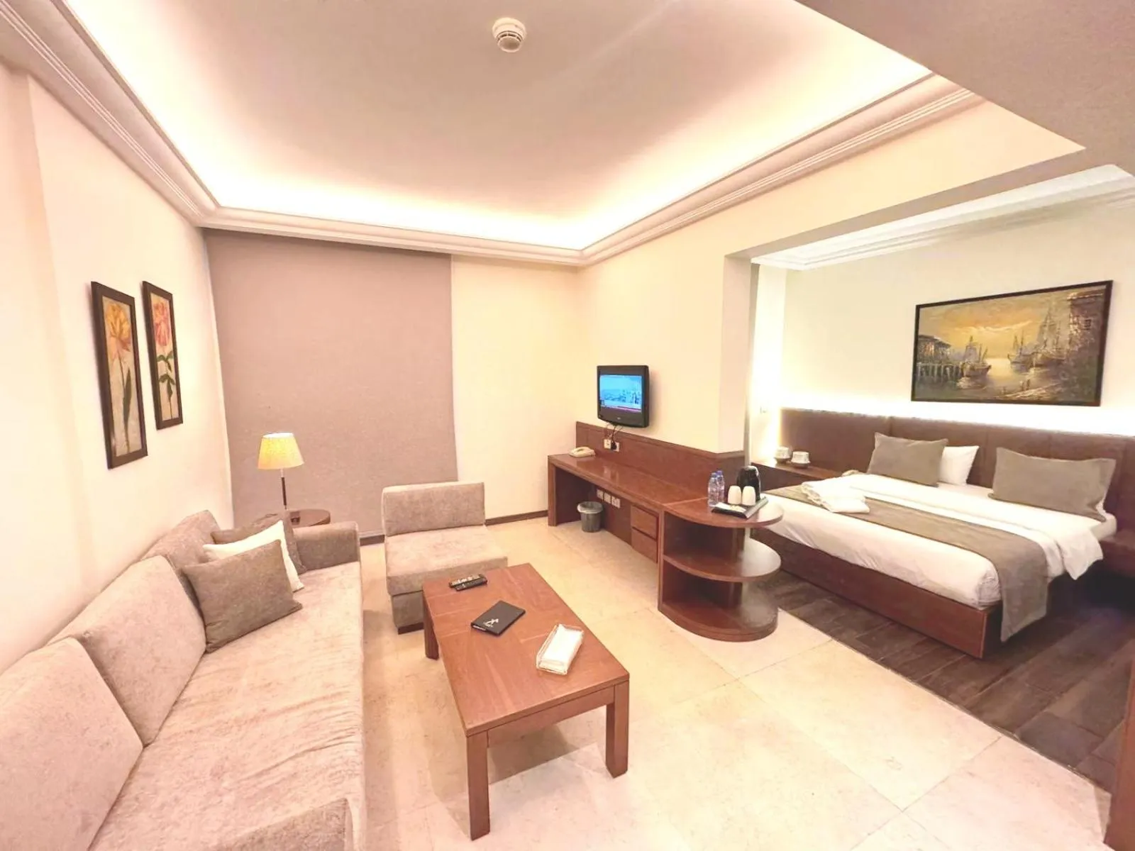 Bed in King Suites Hotel