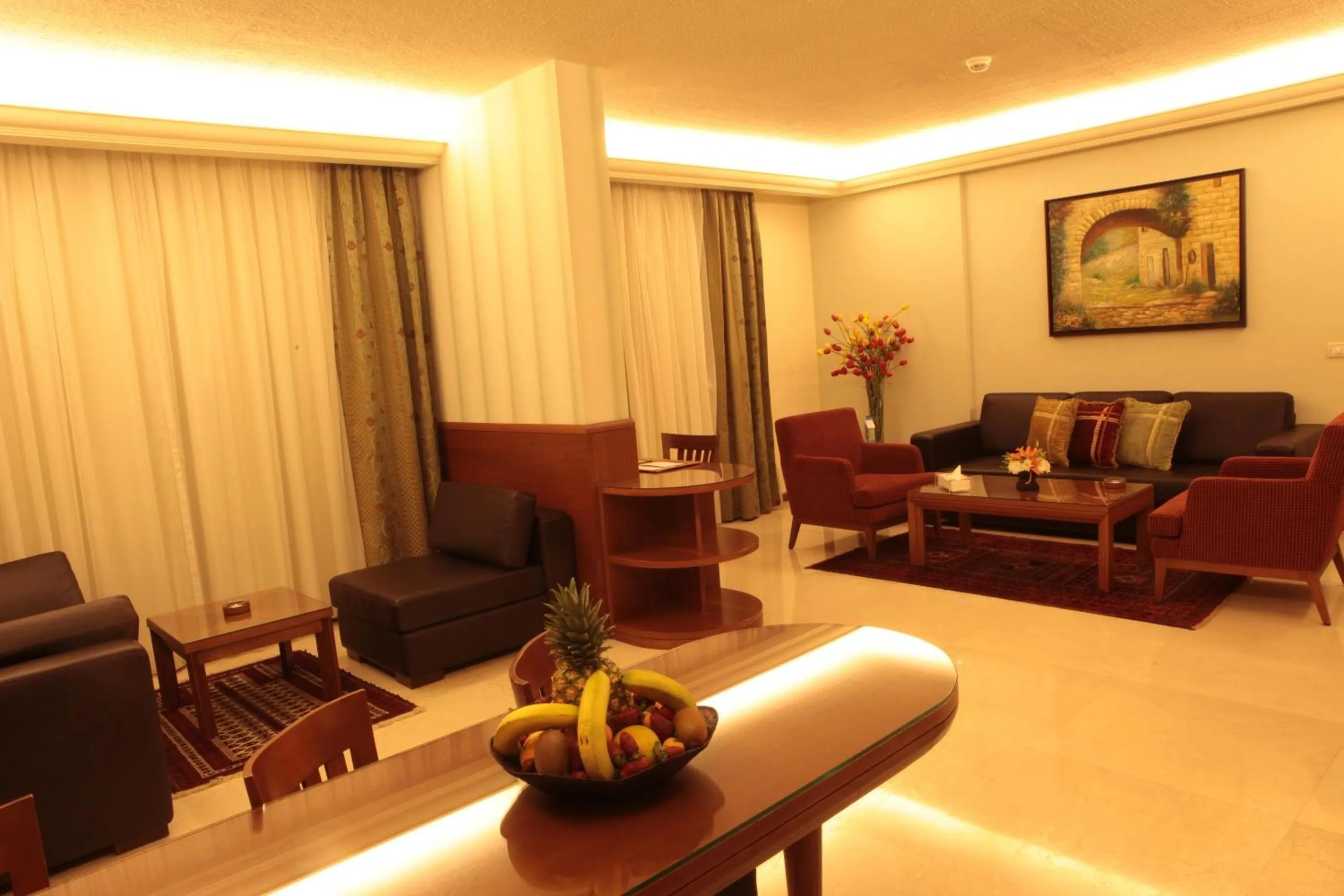 Living room in King Suites Hotel