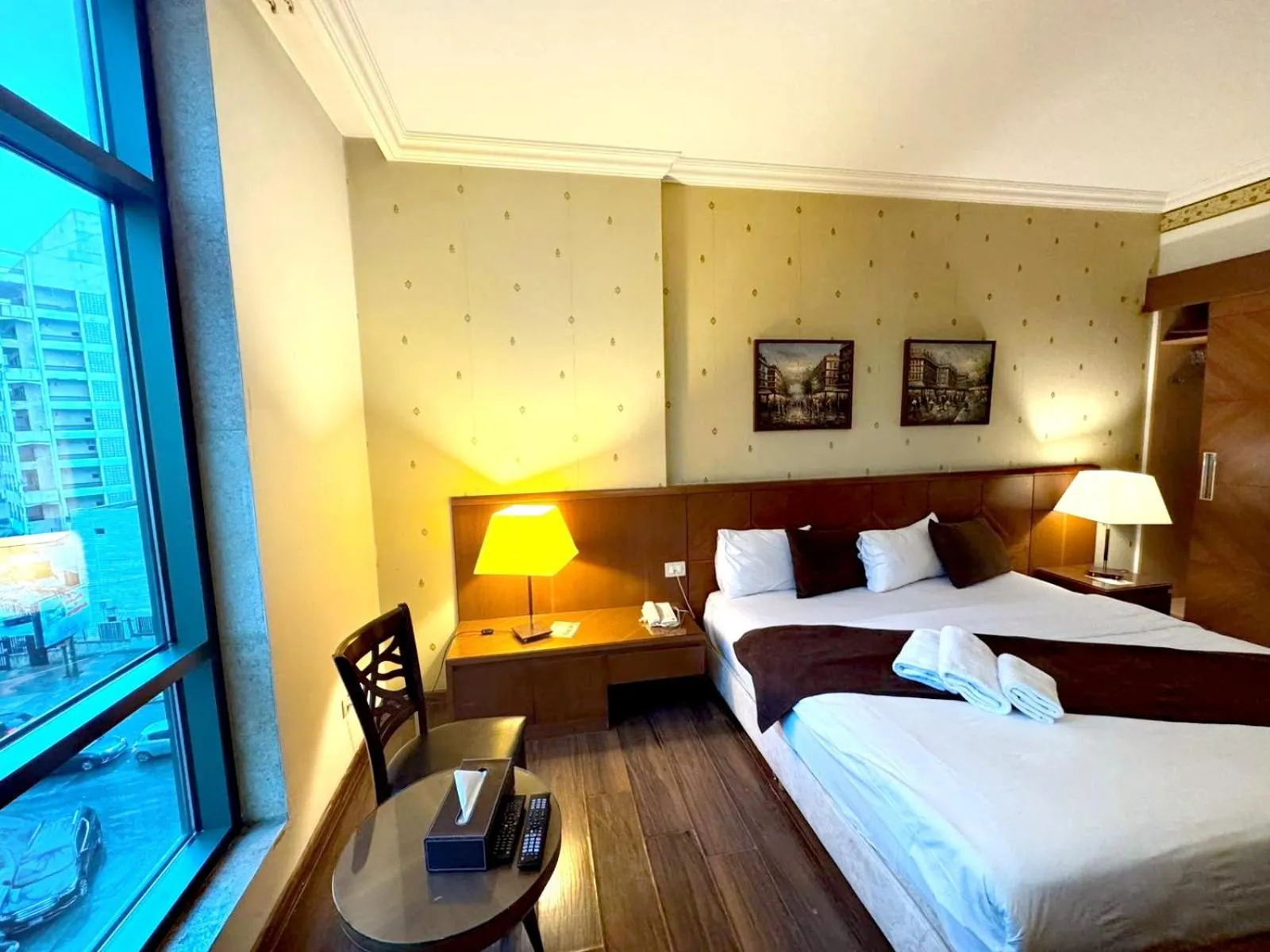 Bedroom, Bed in King Suites Hotel