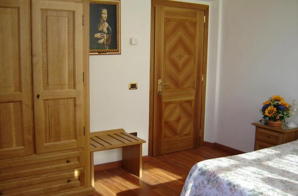 Decorative detail, Bed in Hotel La Rosa