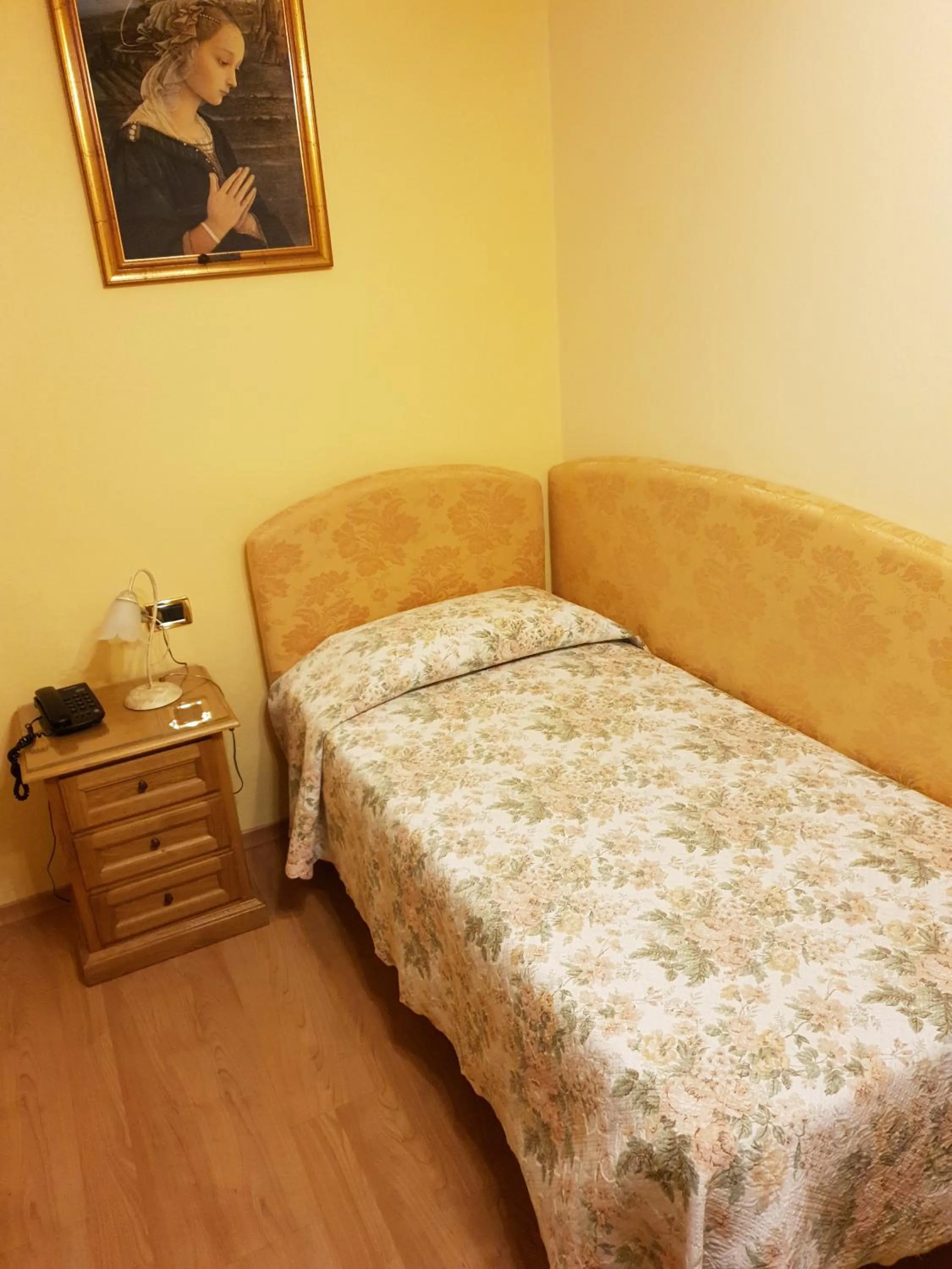 Bed in Hotel La Rosa